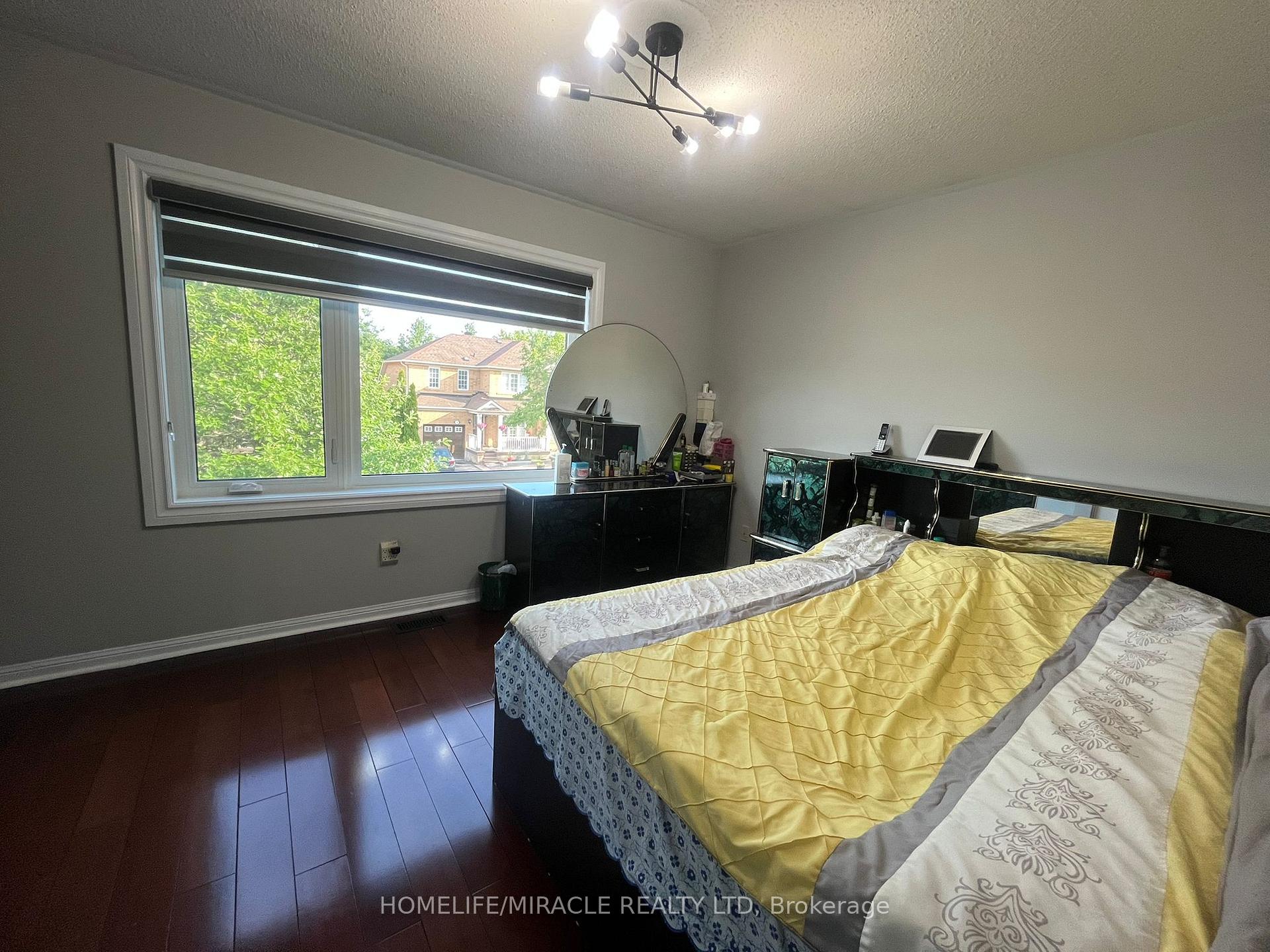 Photo 3 of 29 Hummingbird Drive, Scarborough, Rouge — HOMEH