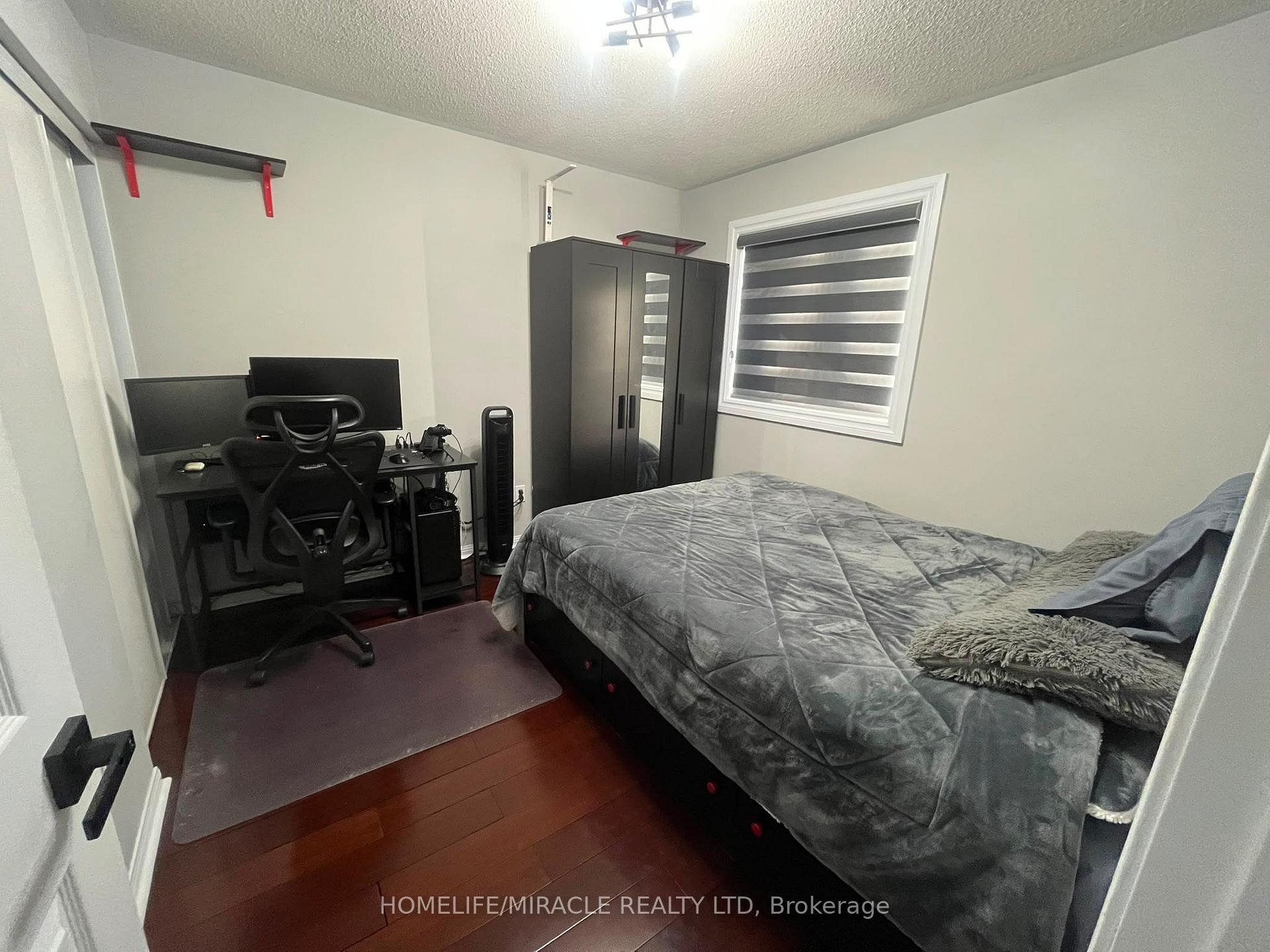 Photo 4 of 29 Hummingbird Drive, Scarborough, Rouge — HOMEH