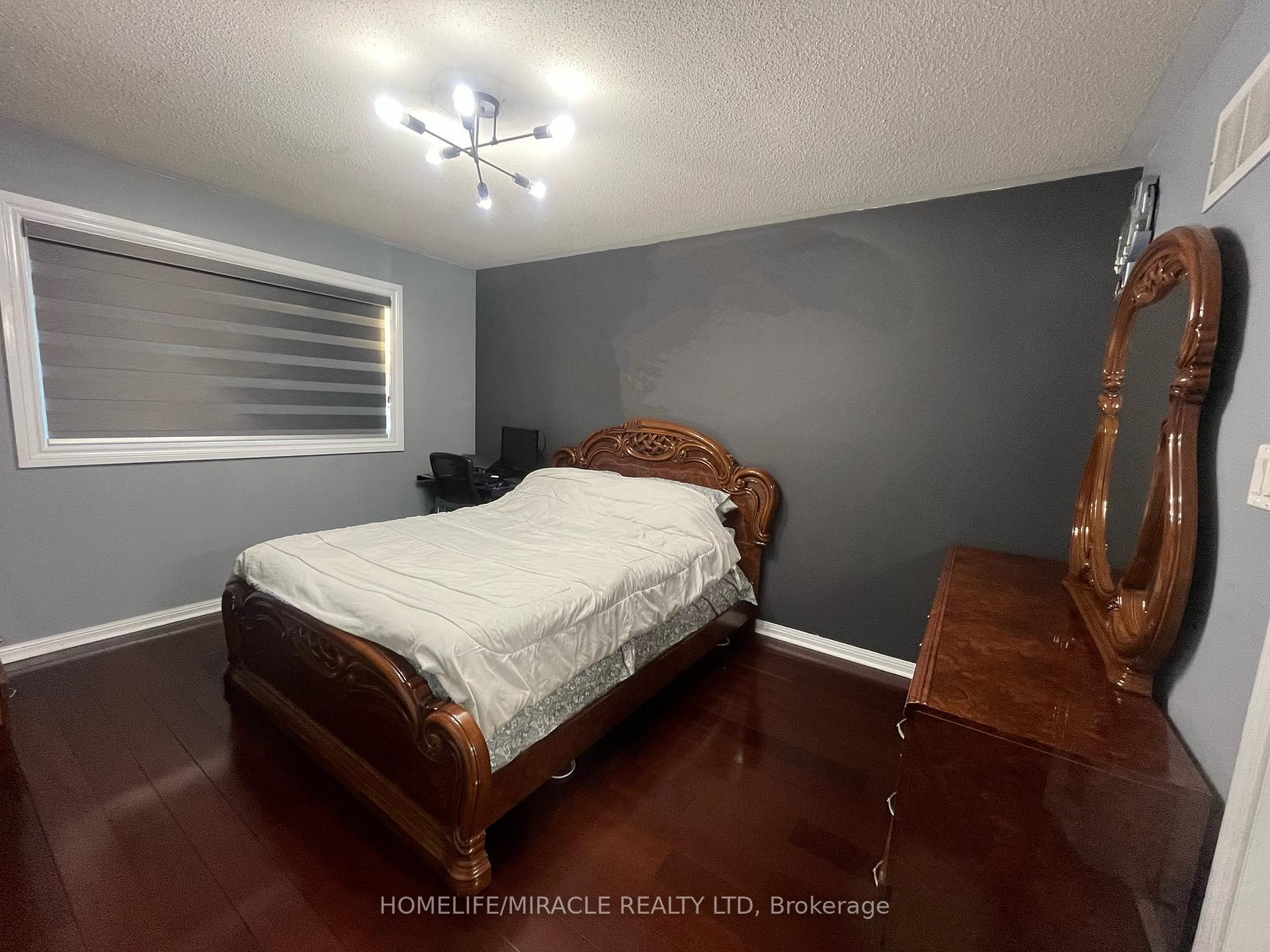 Photo 6 of 29 Hummingbird Drive, Scarborough, Rouge — HOMEH
