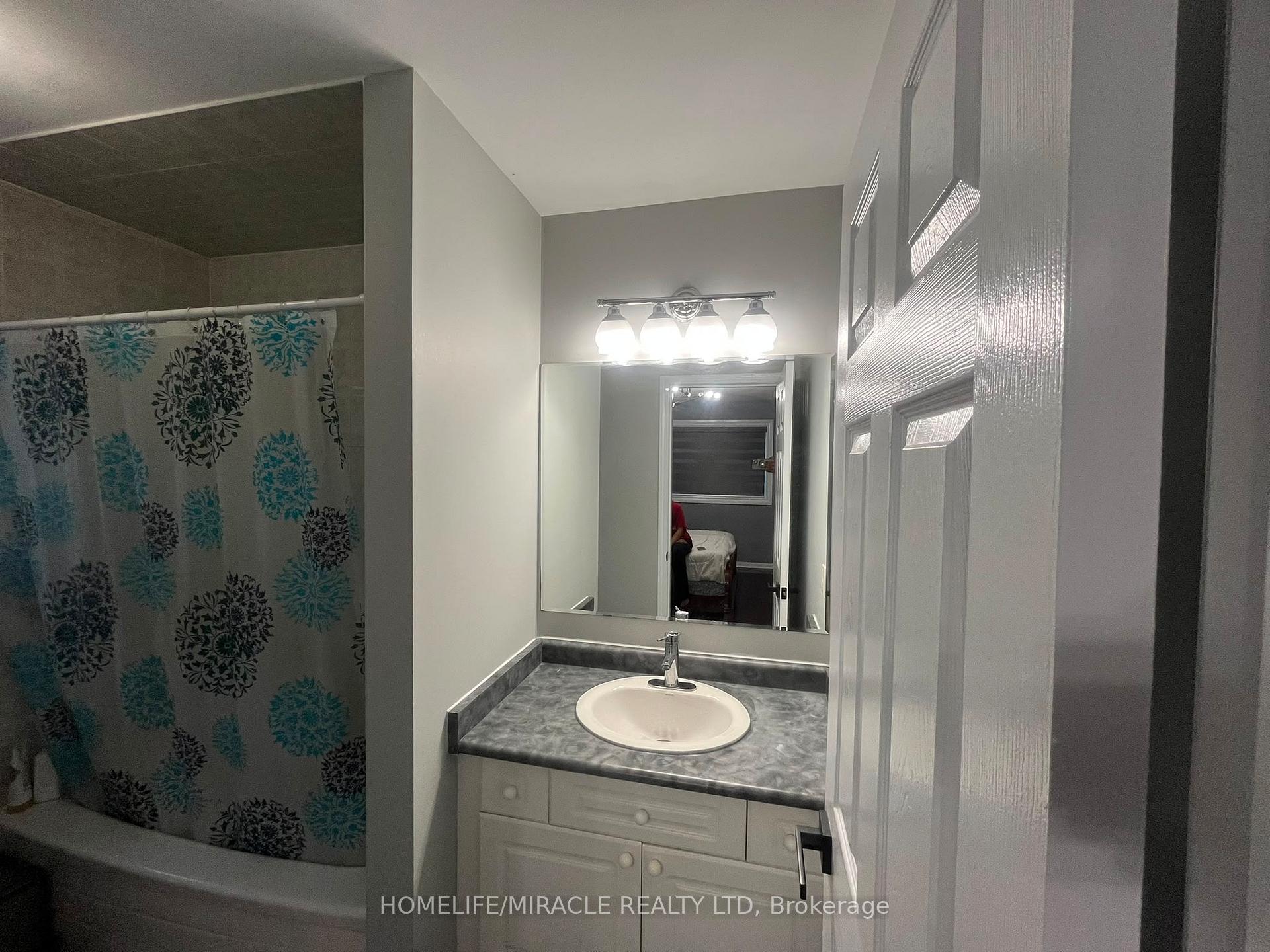 Photo 10 of 29 Hummingbird Drive, Scarborough, Rouge — HOMEH