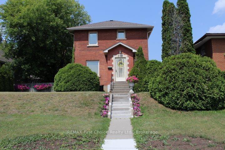 Photo 1 of 310 Algoma Street N, Thunder Bay, Shuniah — HOMEH