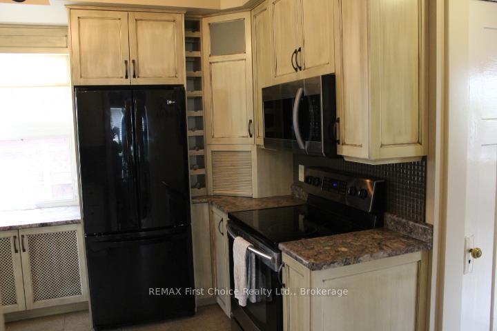 Photo 18 of 310 Algoma Street N, Thunder Bay, Shuniah — HOMEH