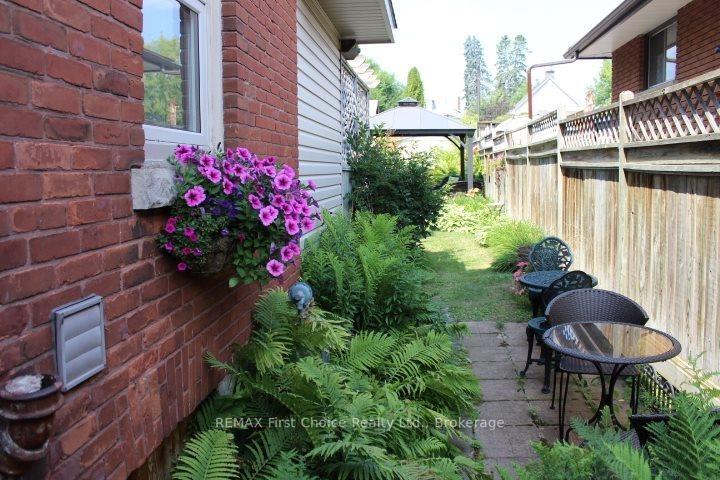 Photo 38 of 310 Algoma Street N, Thunder Bay, Shuniah — HOMEH