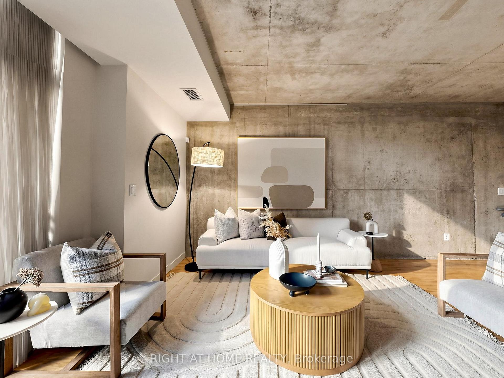 Photo 2 of Unit 4, 295 Mutual Street, Toronto, Church-Yonge Corridor — HOMEH