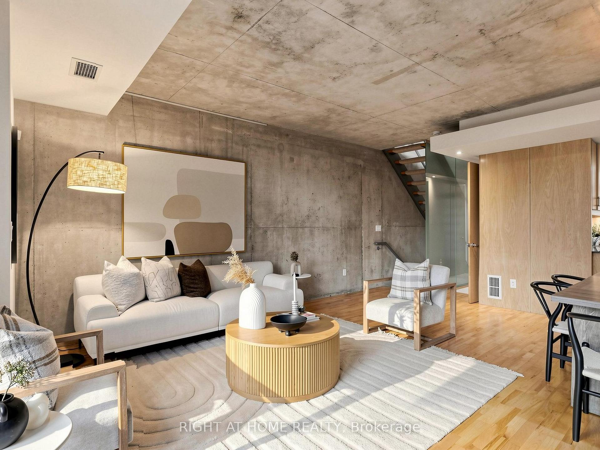Photo 5 of Unit 4, 295 Mutual Street, Toronto, Church-Yonge Corridor — HOMEH