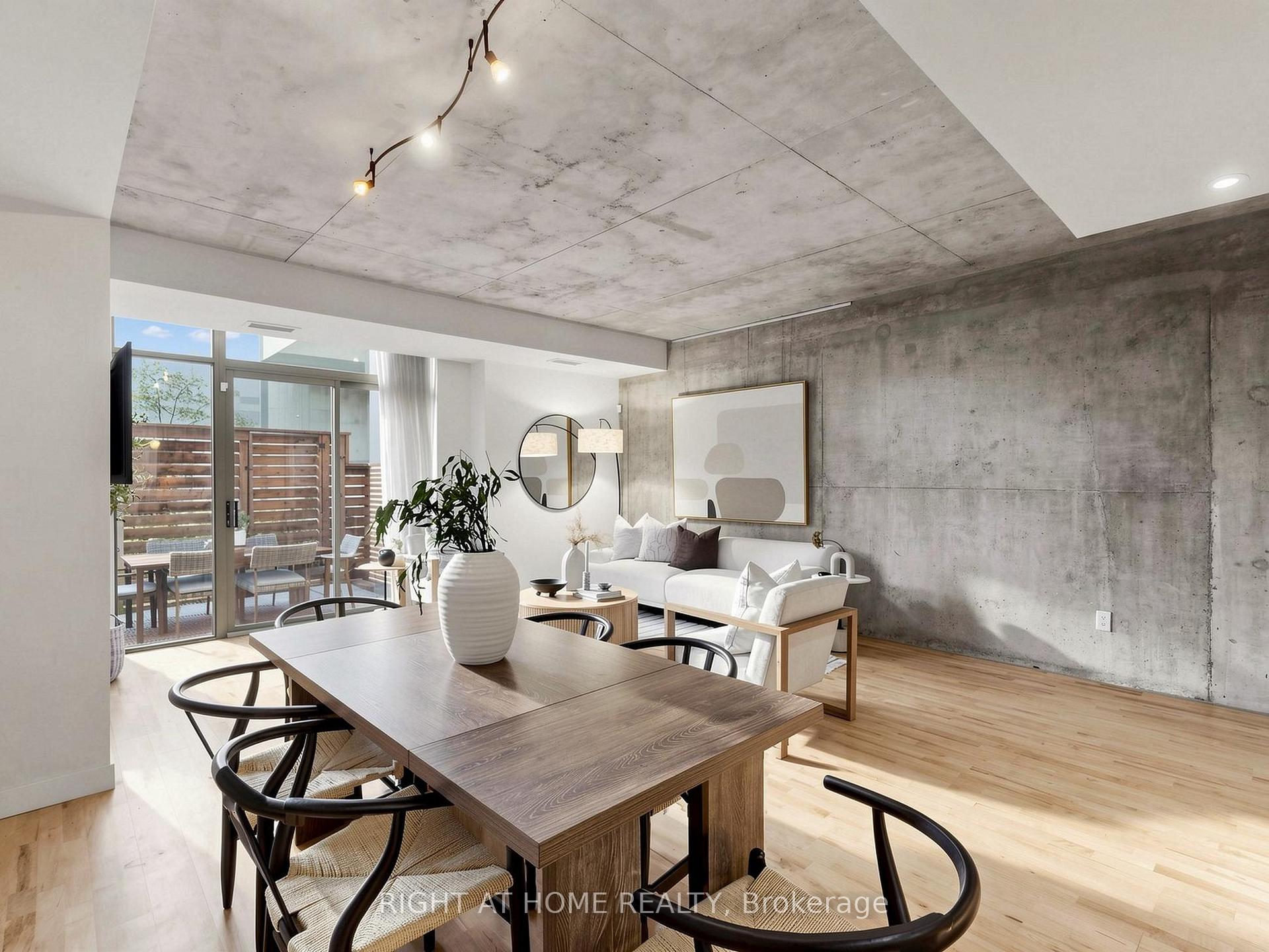 Photo 12 of Unit 4, 295 Mutual Street, Toronto, Church-Yonge Corridor — HOMEH