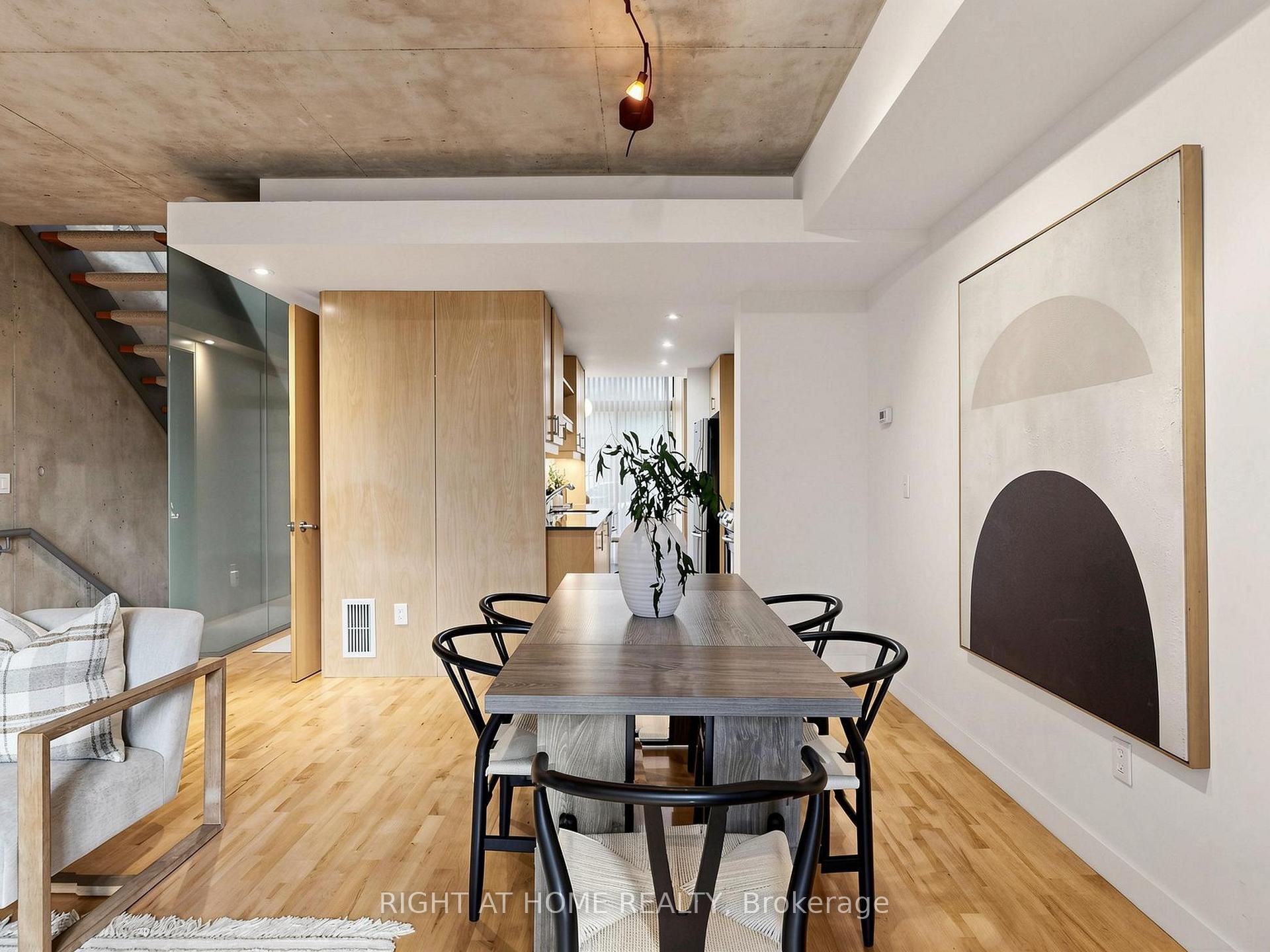 Photo 14 of Unit 4, 295 Mutual Street, Toronto, Church-Yonge Corridor — HOMEH