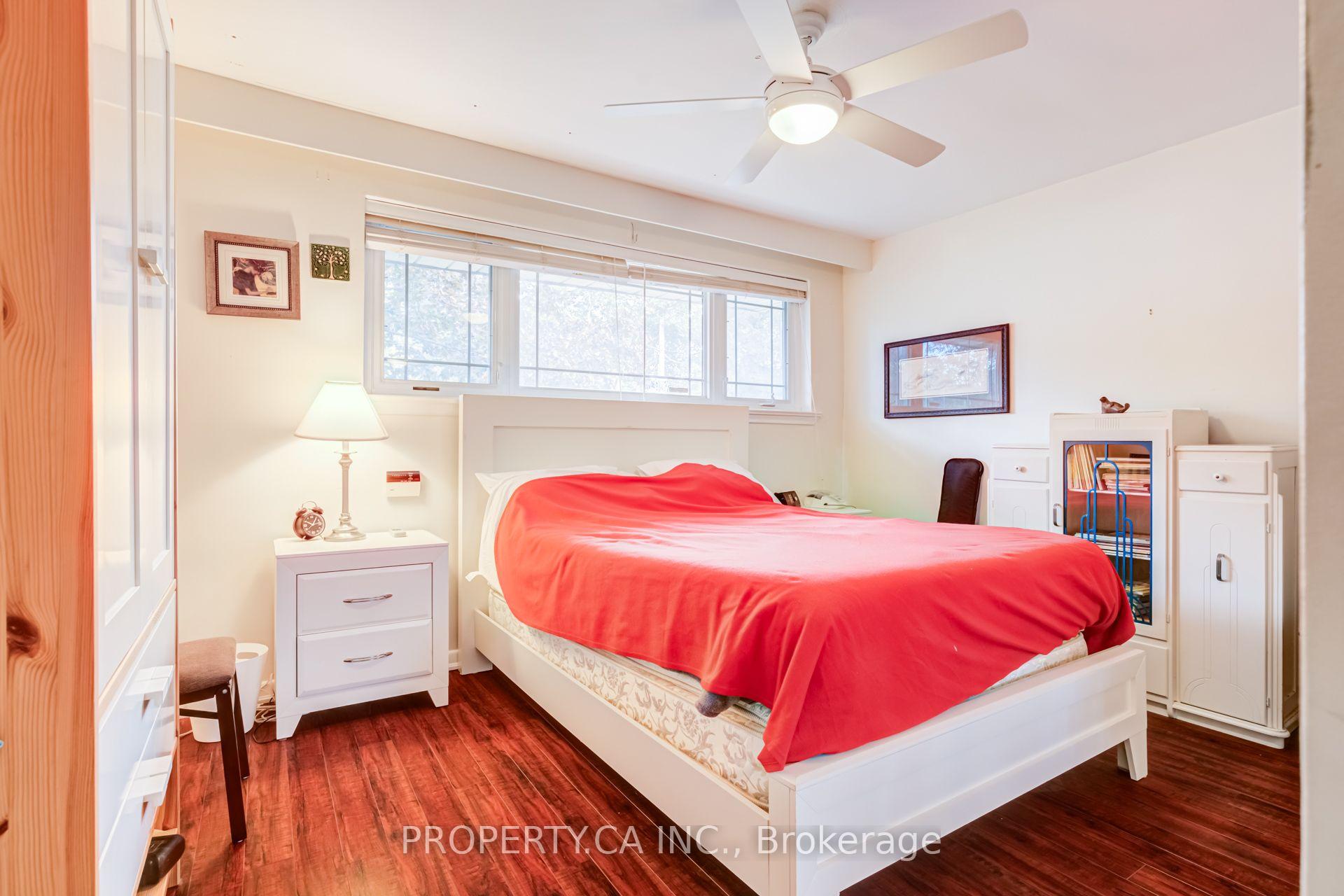 Photo 15 of 2302 Redfern Drive, Burlington, Brant — HOMEH