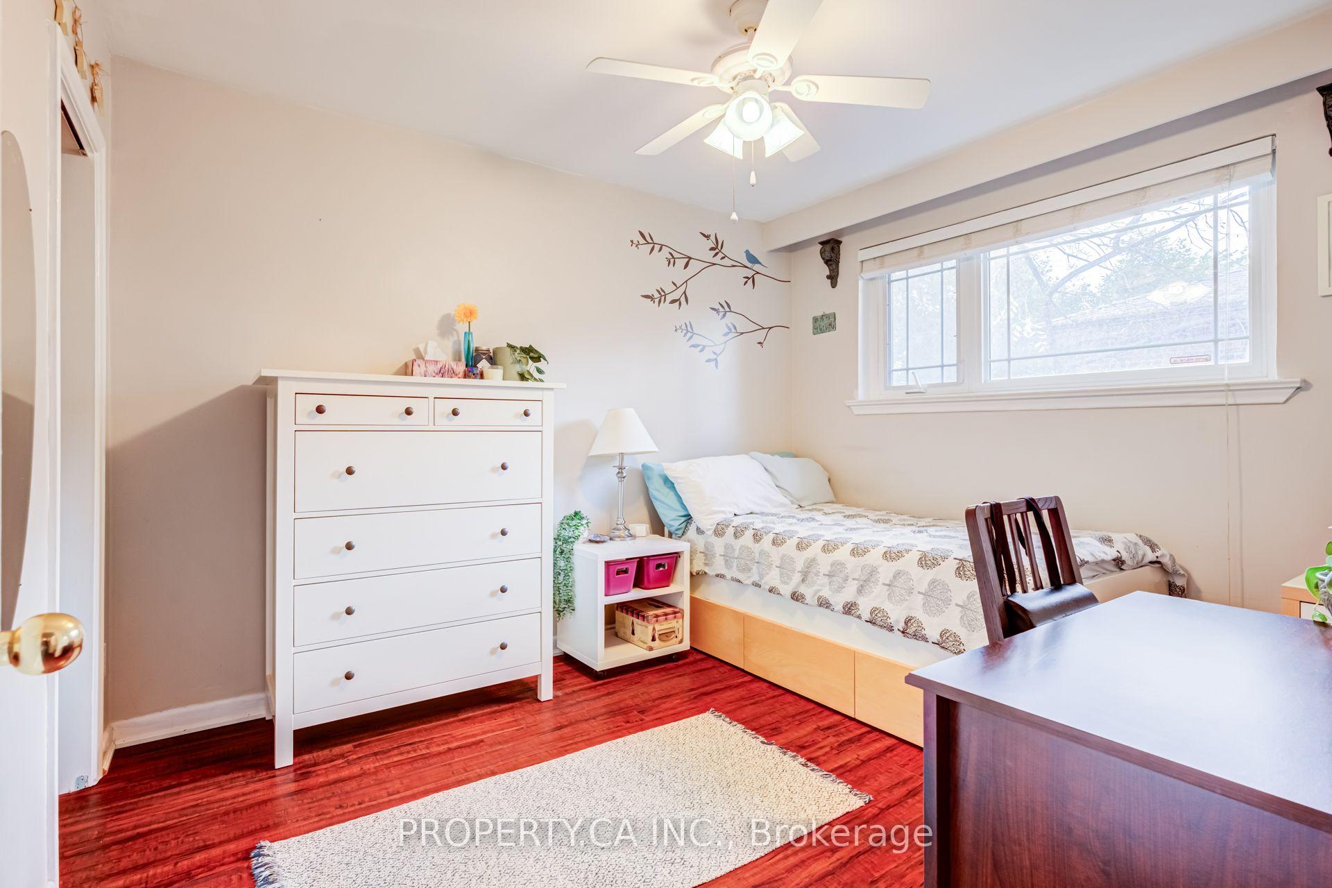 Photo 16 of 2302 Redfern Drive, Burlington, Brant — HOMEH