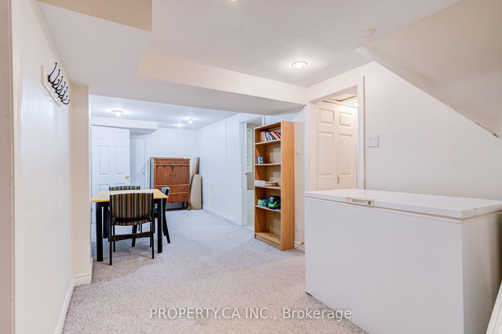 Photo 18 of 2302 Redfern Drive, Burlington, Brant — HOMEH