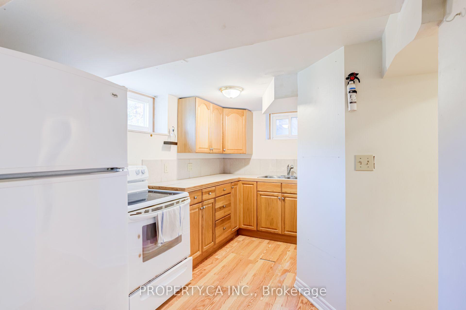 Photo 23 of 2302 Redfern Drive, Burlington, Brant — HOMEH