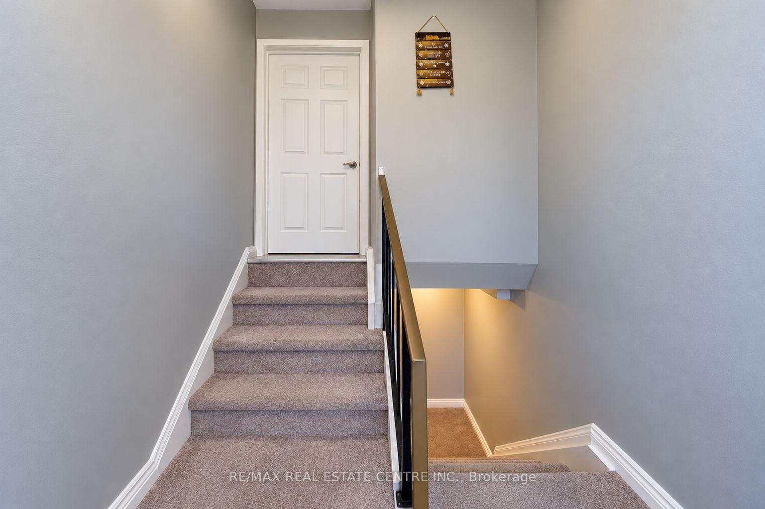 Photo 5 of 27 Woodman Drive N, Hamilton, Kentley — HOMEH
