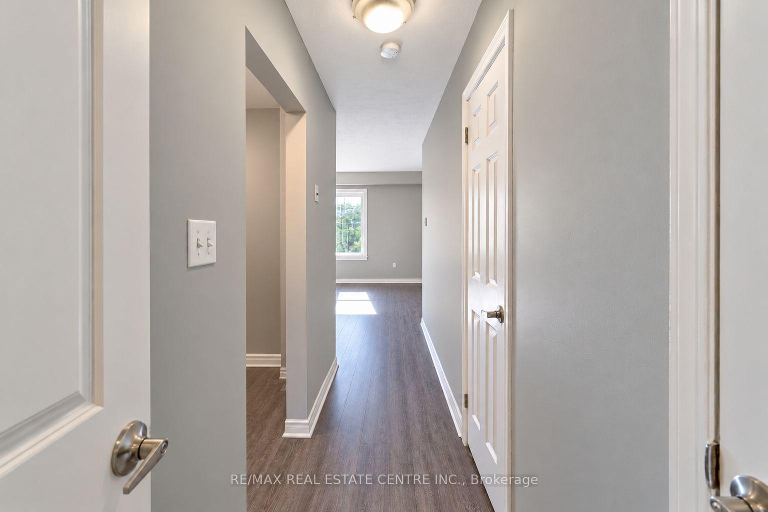Photo 6 of 27 Woodman Drive N, Hamilton, Kentley — HOMEH