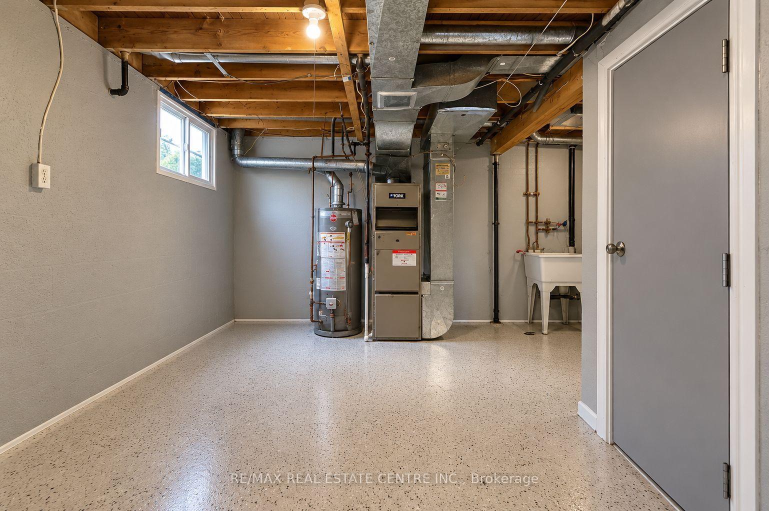 Photo 29 of 27 Woodman Drive N, Hamilton, Kentley — HOMEH