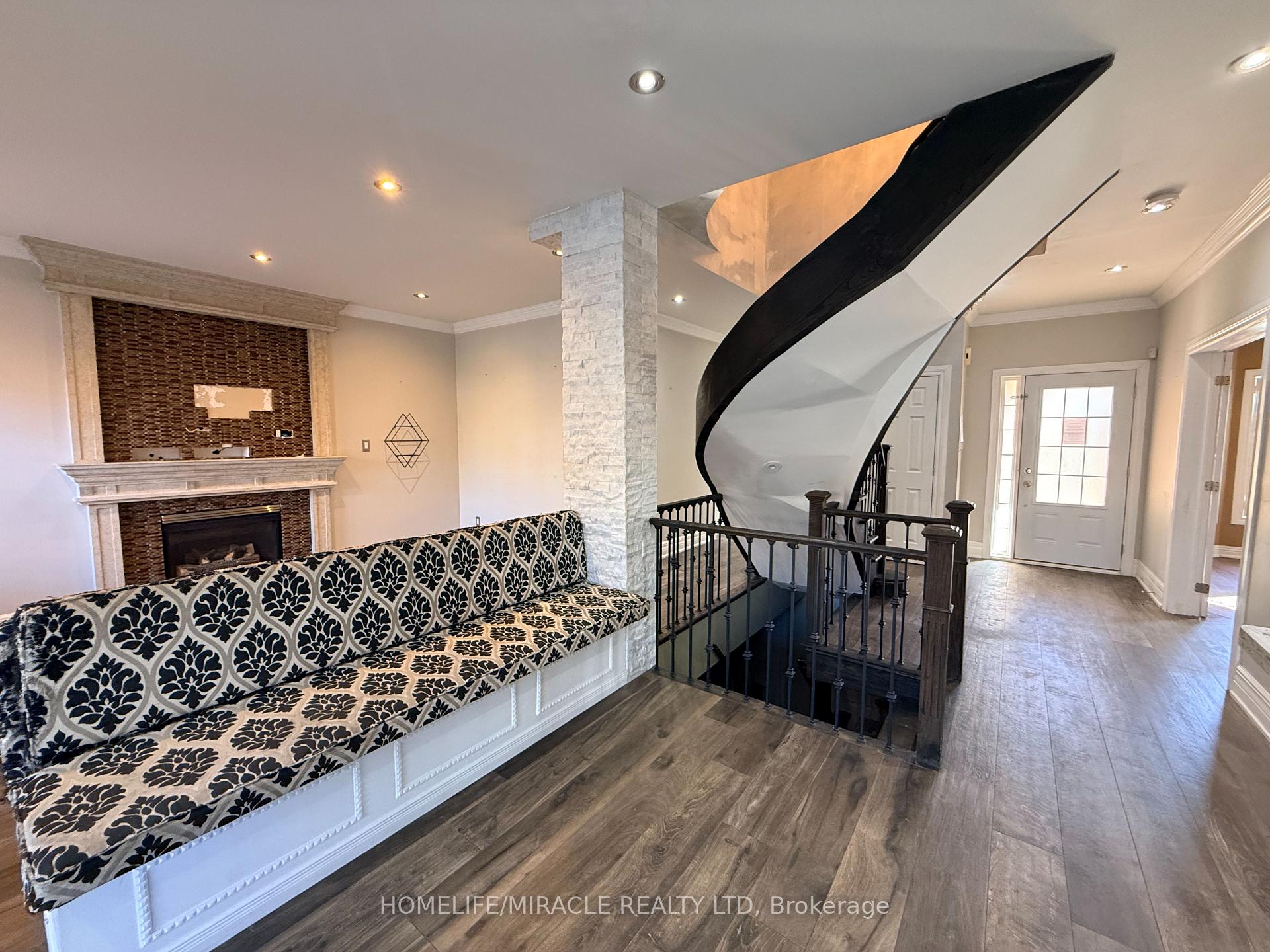 Photo 12 of 1786 Westcreek Drive, Pickering, Highbush — HOMEH