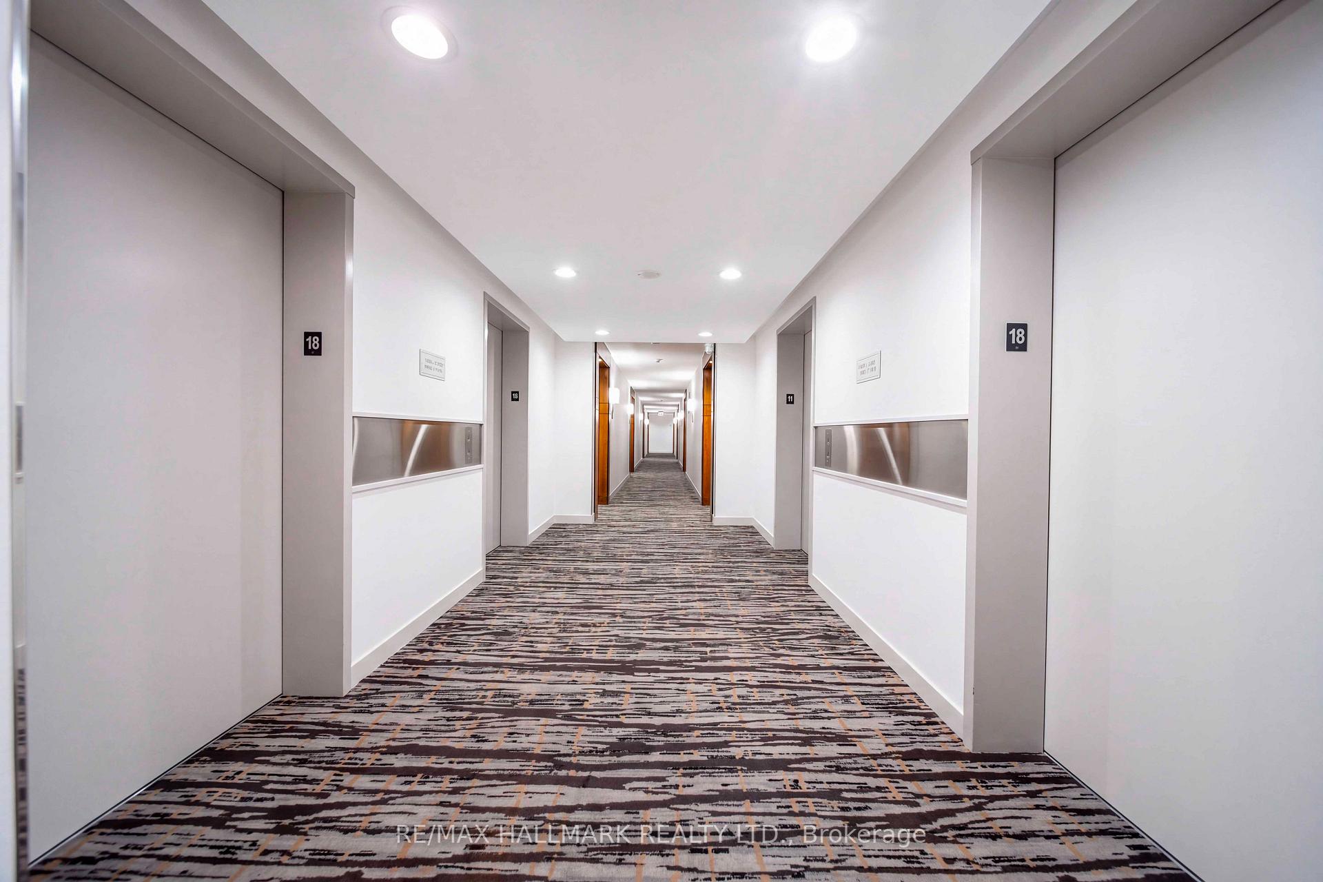 Photo 5 of Unit 1812, 10 Northtown Way, North York, Willowdale East — HOMEH