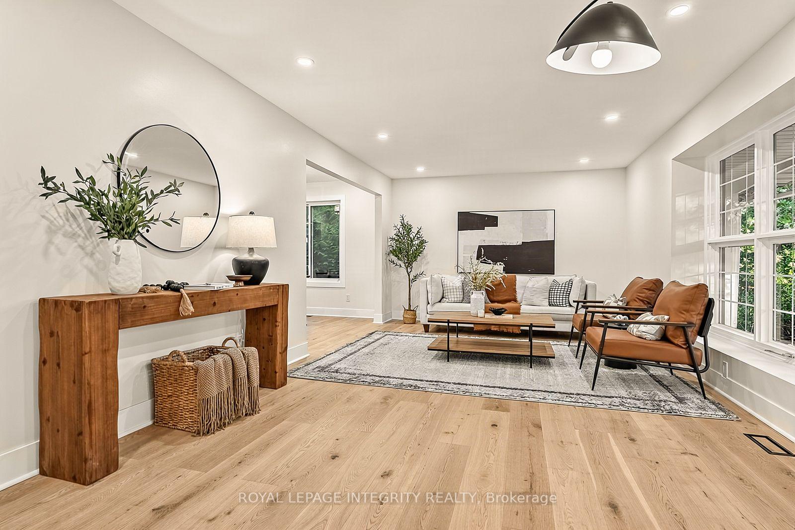 Photo 4 of 731 Ludgate Court, Ottawa, Beaconwood — HOMEH