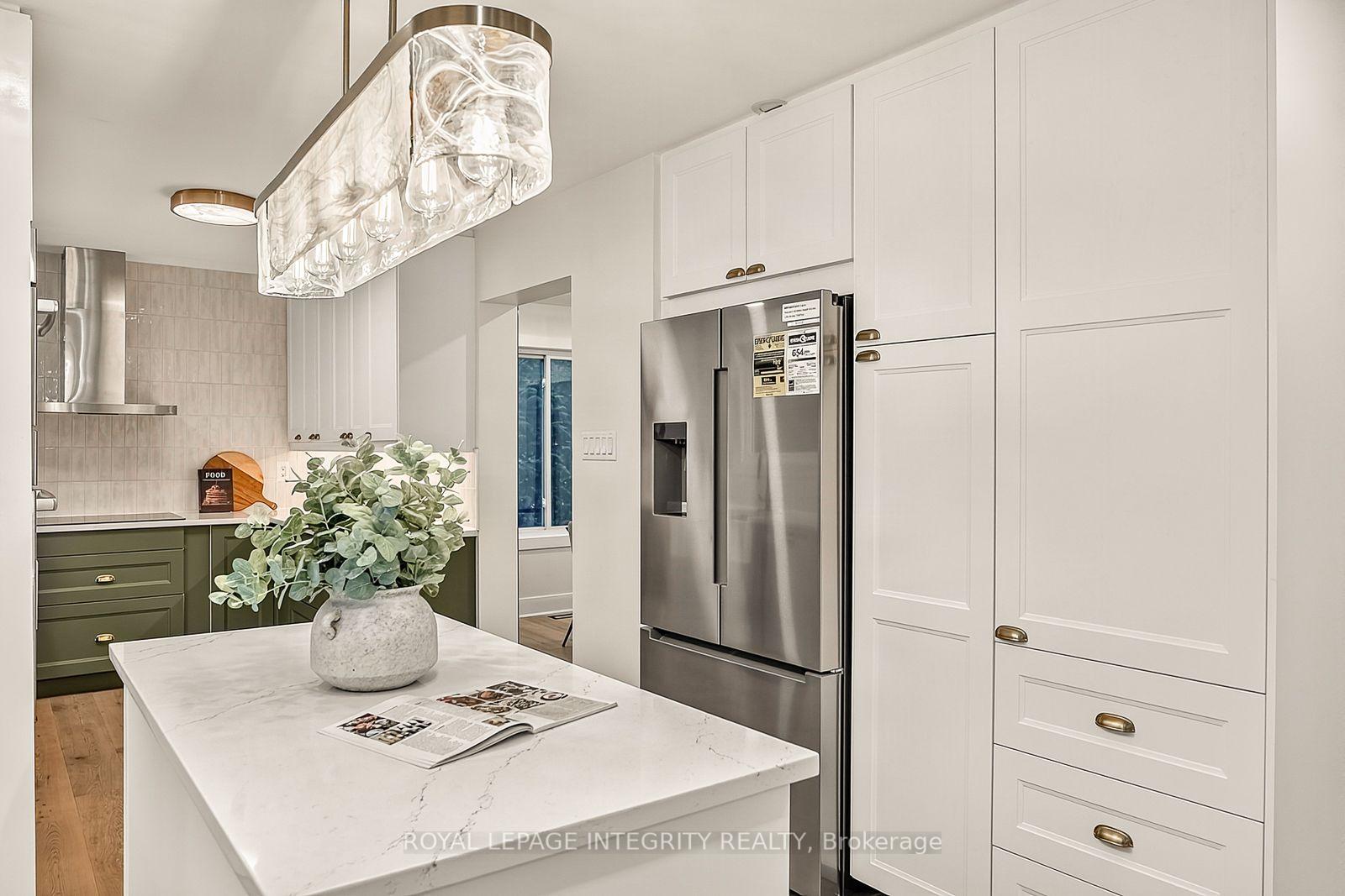 Photo 14 of 731 Ludgate Court, Ottawa, Beaconwood — HOMEH