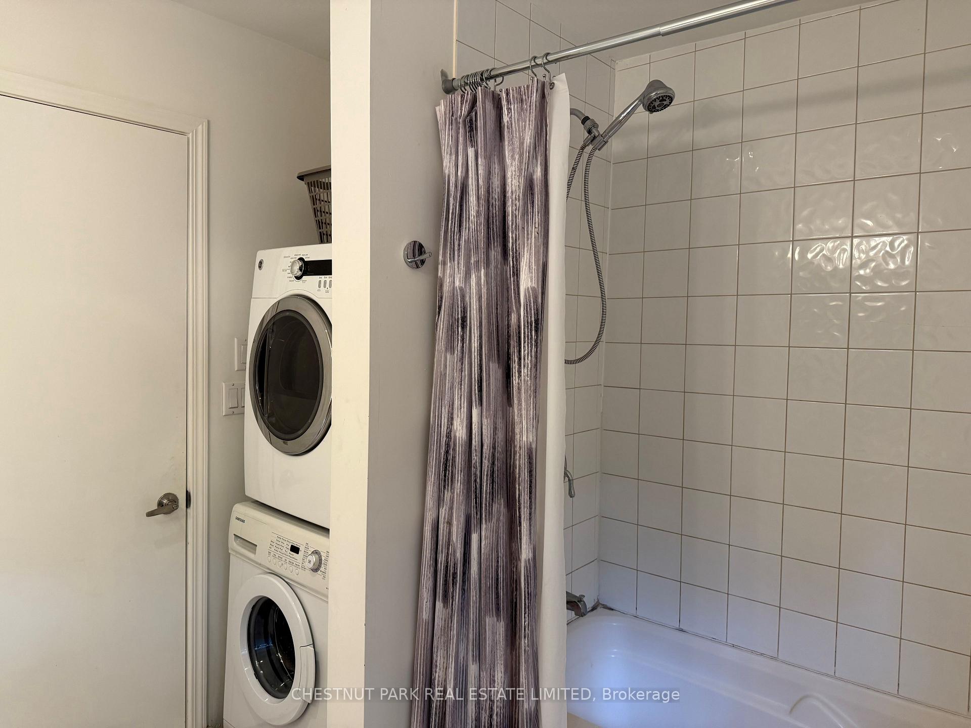 Photo 14 of 23 Bishop Street, Toronto, The Annex — HOMEH