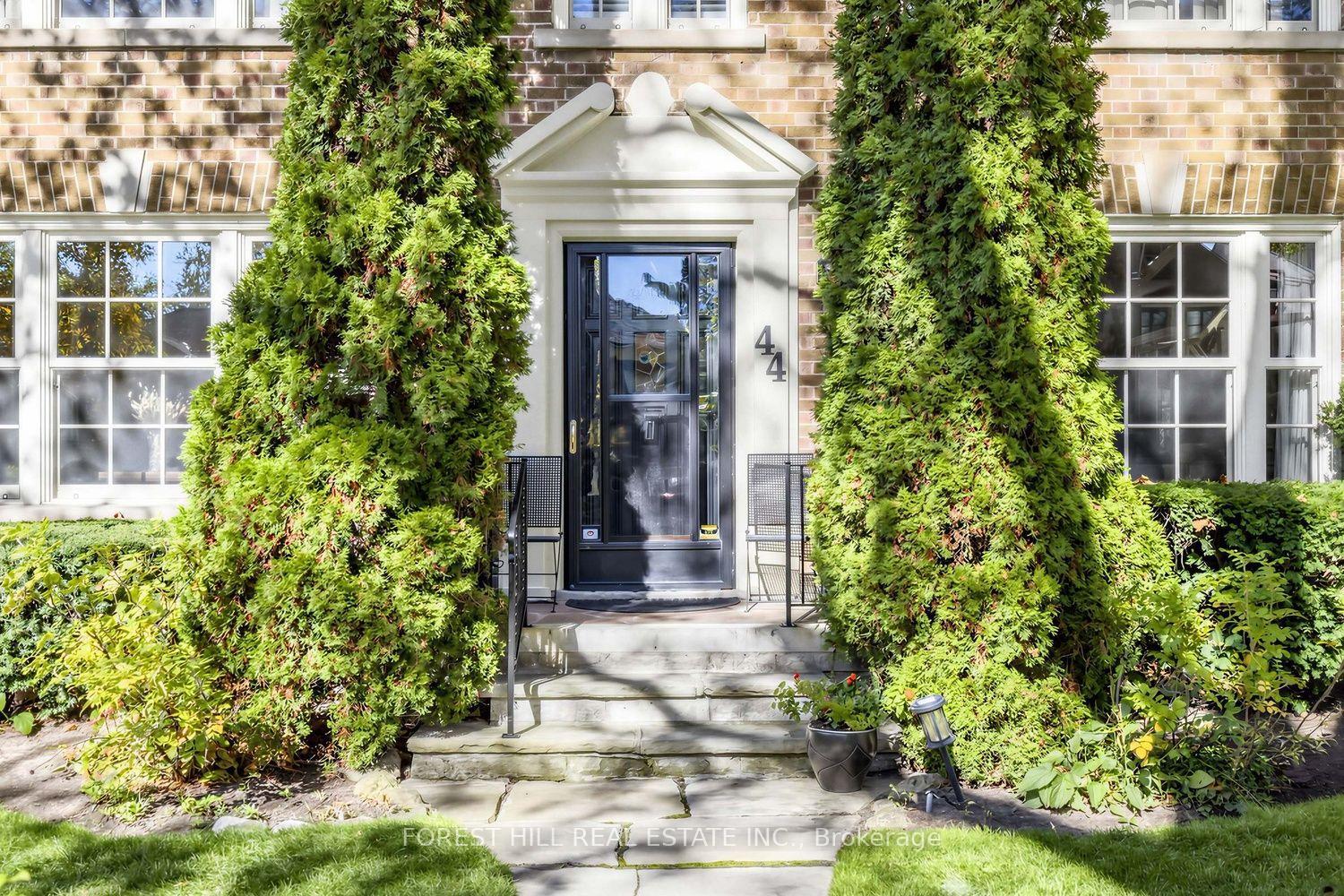 Photo 2 of 44 Ridge Hill Drive, Toronto, Forest Hill North — HOMEH