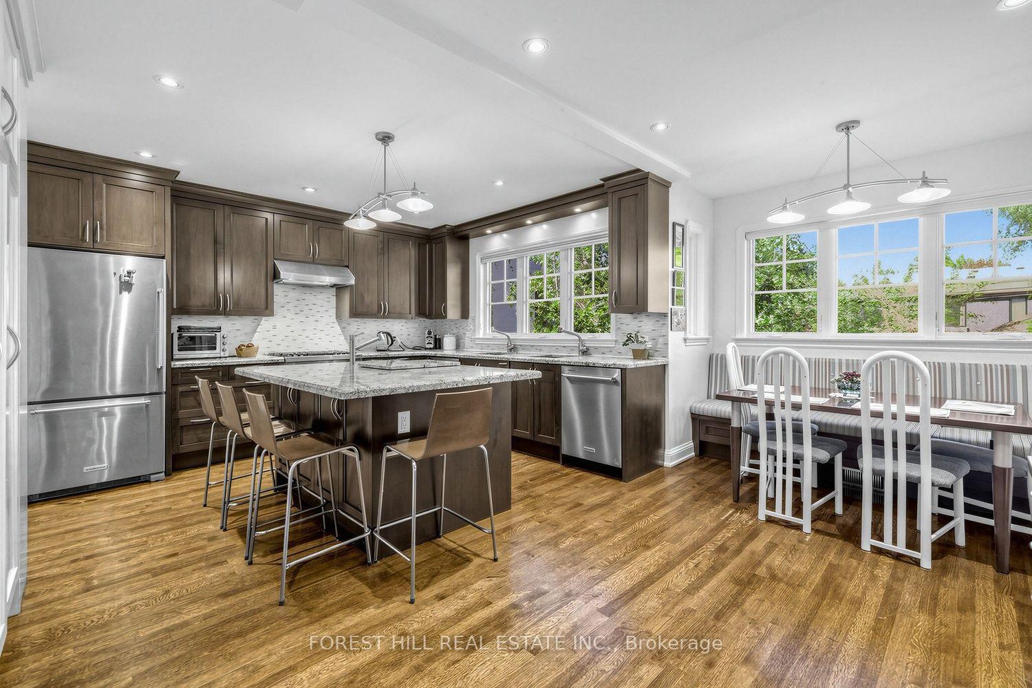 Photo 8 of 44 Ridge Hill Drive, Toronto, Forest Hill North — HOMEH