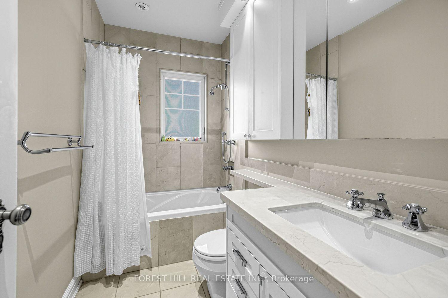 Photo 14 of 44 Ridge Hill Drive, Toronto, Forest Hill North — HOMEH