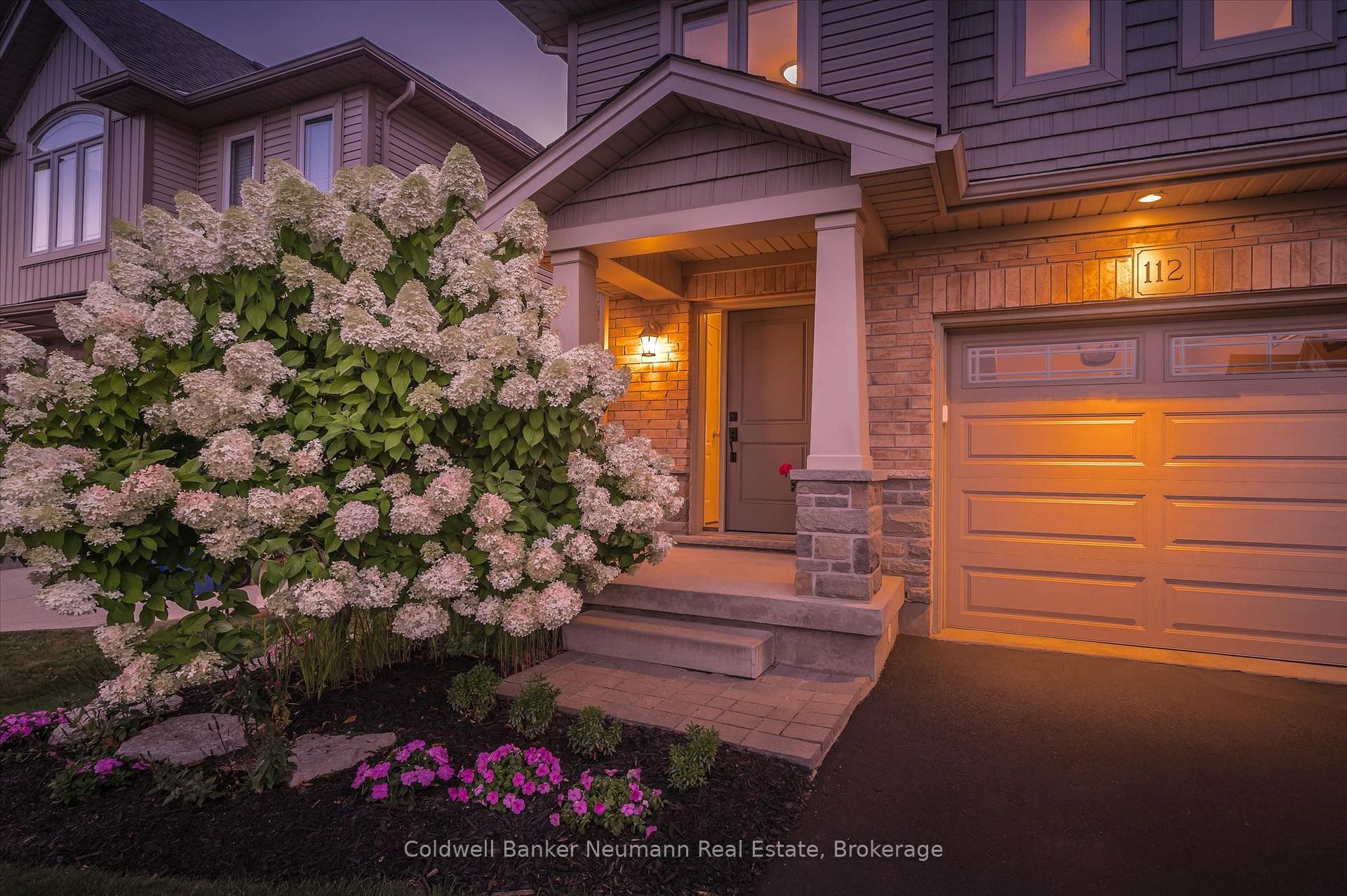 Photo 3 of 112 Dawes Avenue, Guelph, Kortright East — HOMEH