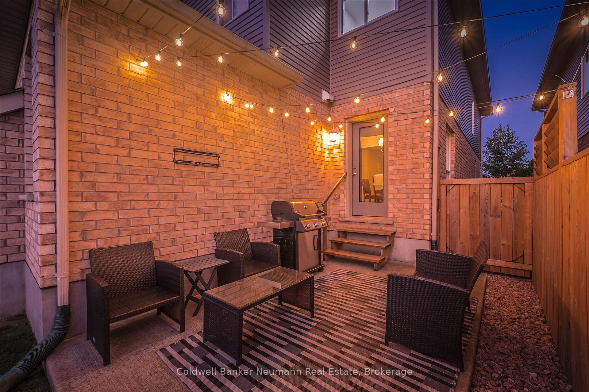 Photo 5 of 112 Dawes Avenue, Guelph, Kortright East — HOMEH