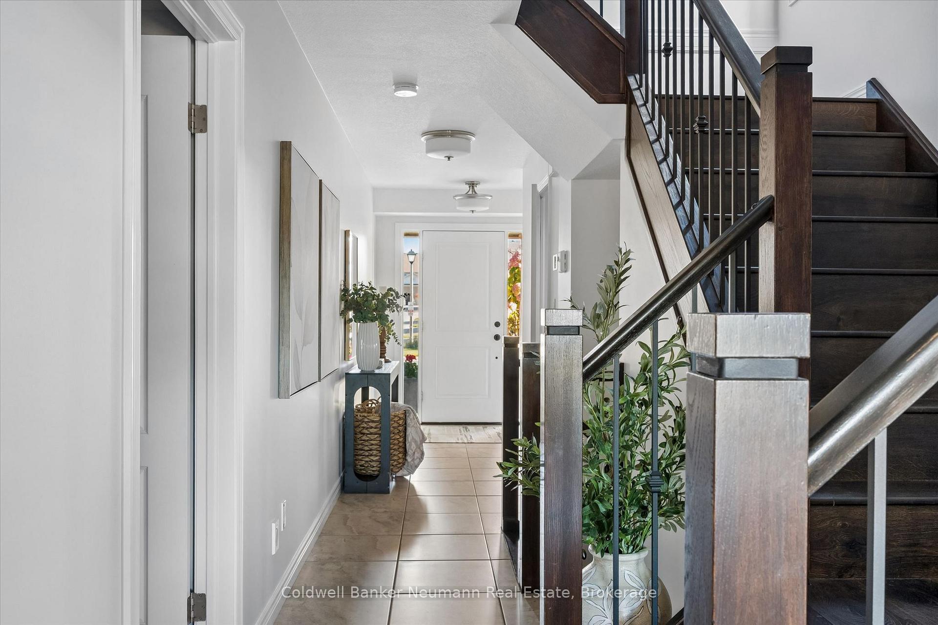 Photo 8 of 112 Dawes Avenue, Guelph, Kortright East — HOMEH