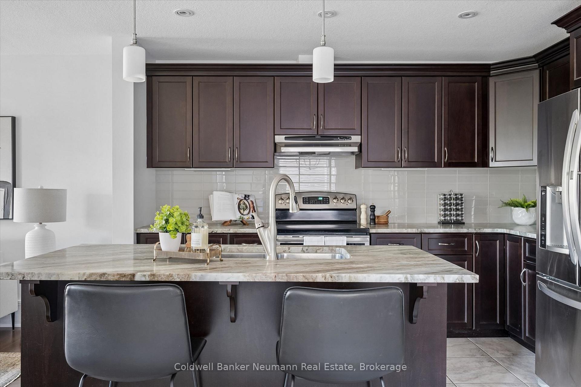 Photo 18 of 112 Dawes Avenue, Guelph, Kortright East — HOMEH