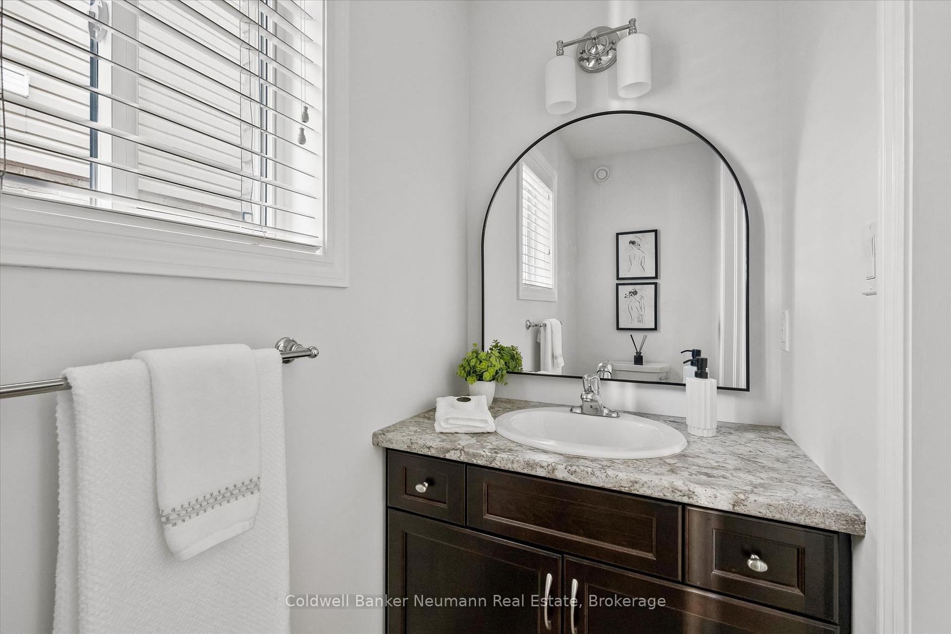 Photo 26 of 112 Dawes Avenue, Guelph, Kortright East — HOMEH