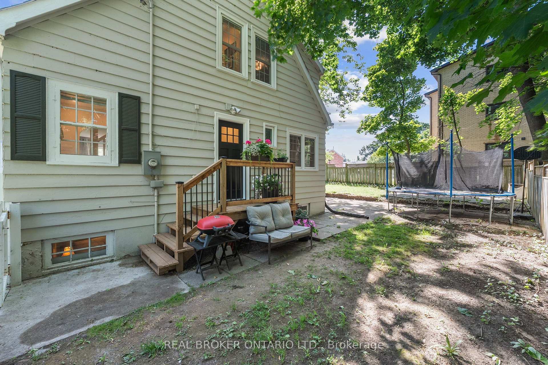 Photo 3 of Unit Bsmt, 77 Wellington Street E, Barrie, Codrington — HOMEH