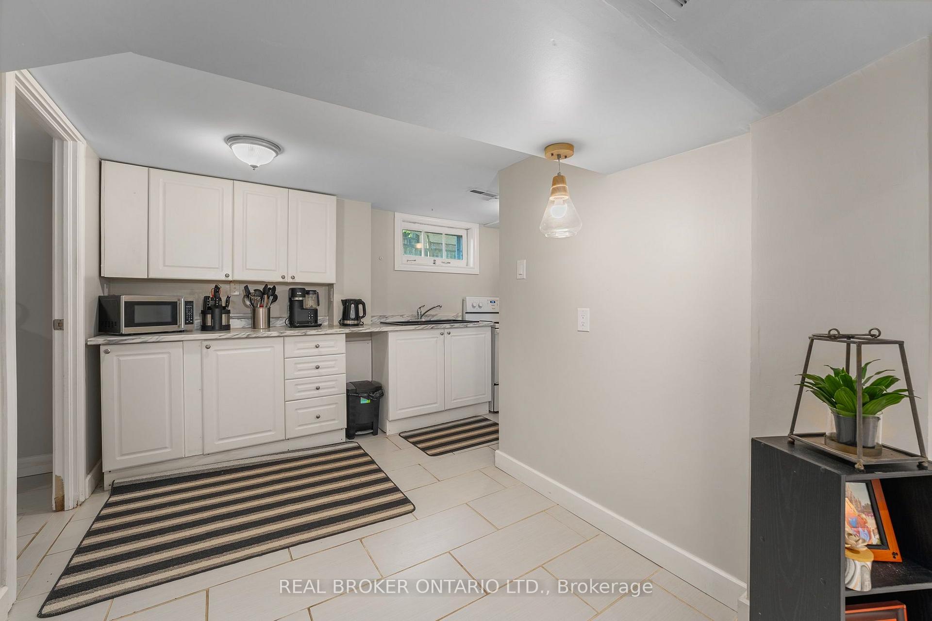 Photo 8 of Unit Bsmt, 77 Wellington Street E, Barrie, Codrington — HOMEH