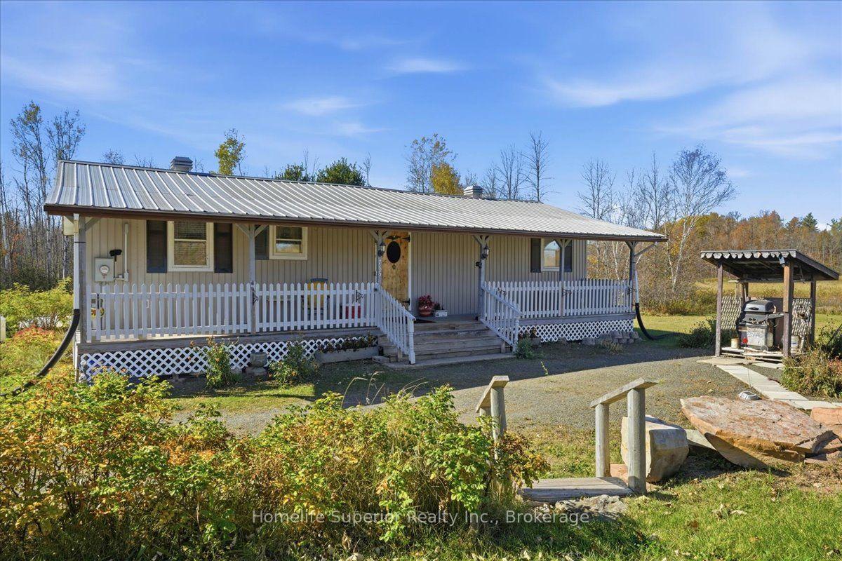 Photo of 765 Cordova Road N