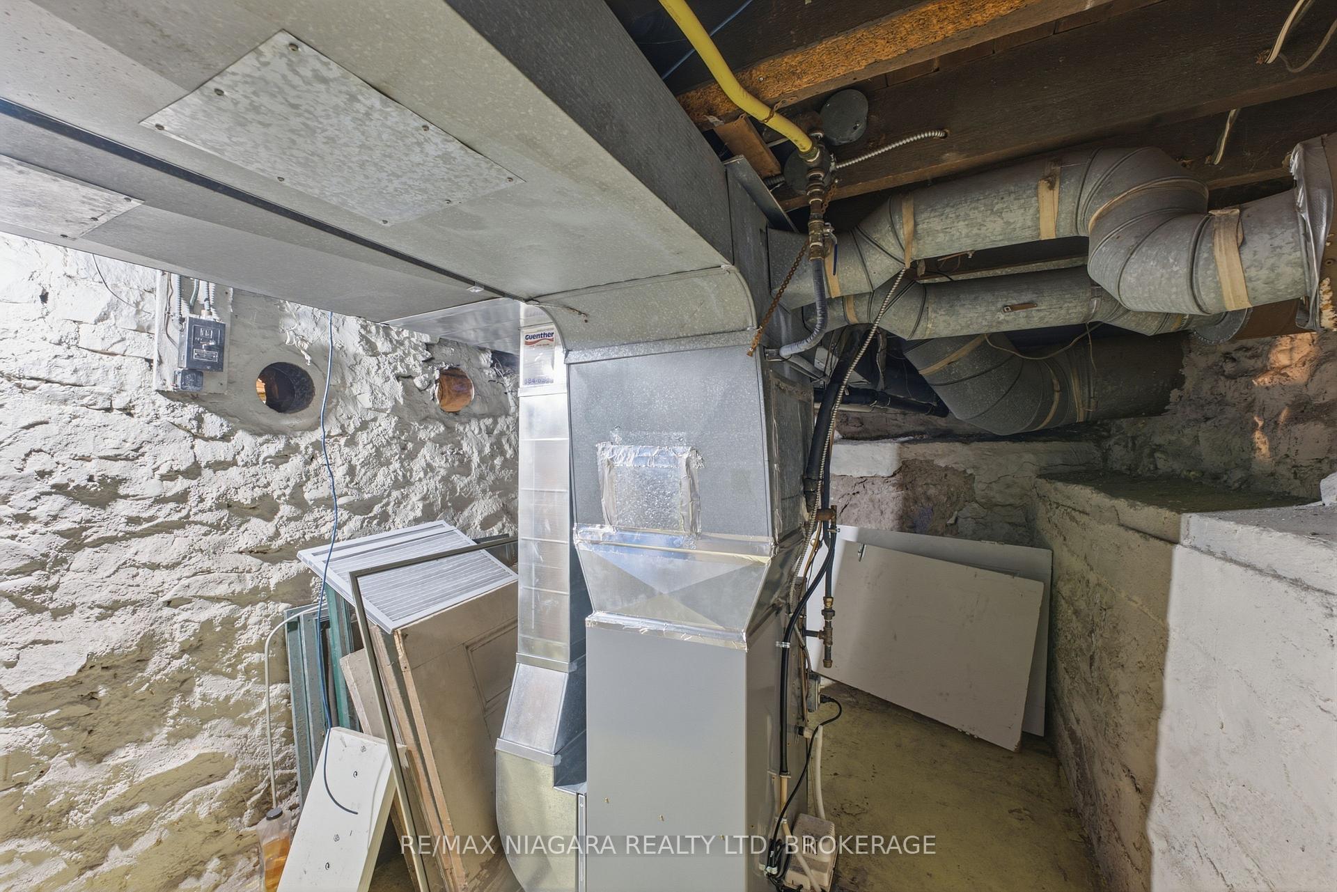 Photo 27 of 9 Duke Street, St. Catharines, Downtown — HOMEH