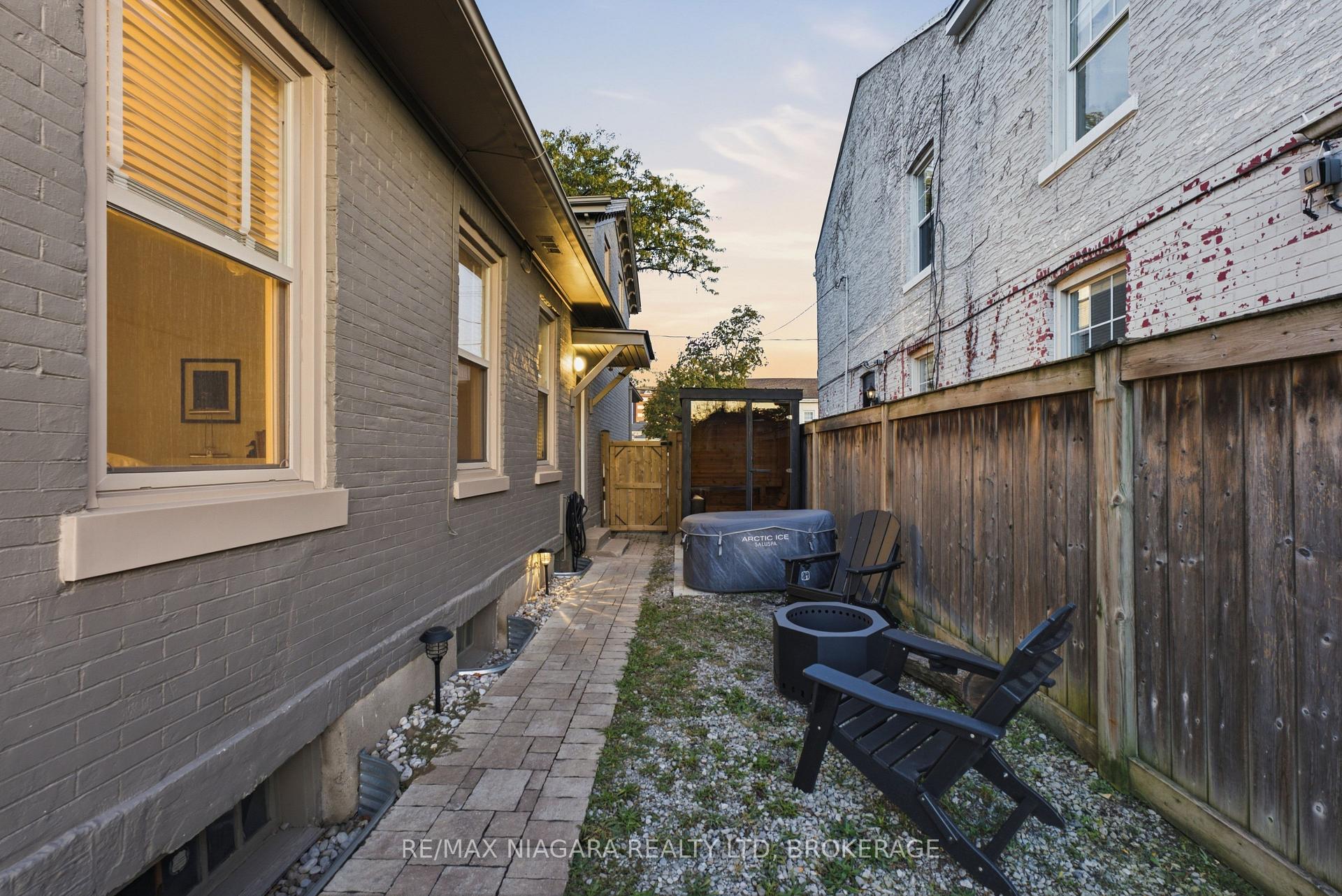 Photo 43 of 9 Duke Street, St. Catharines, Downtown — HOMEH