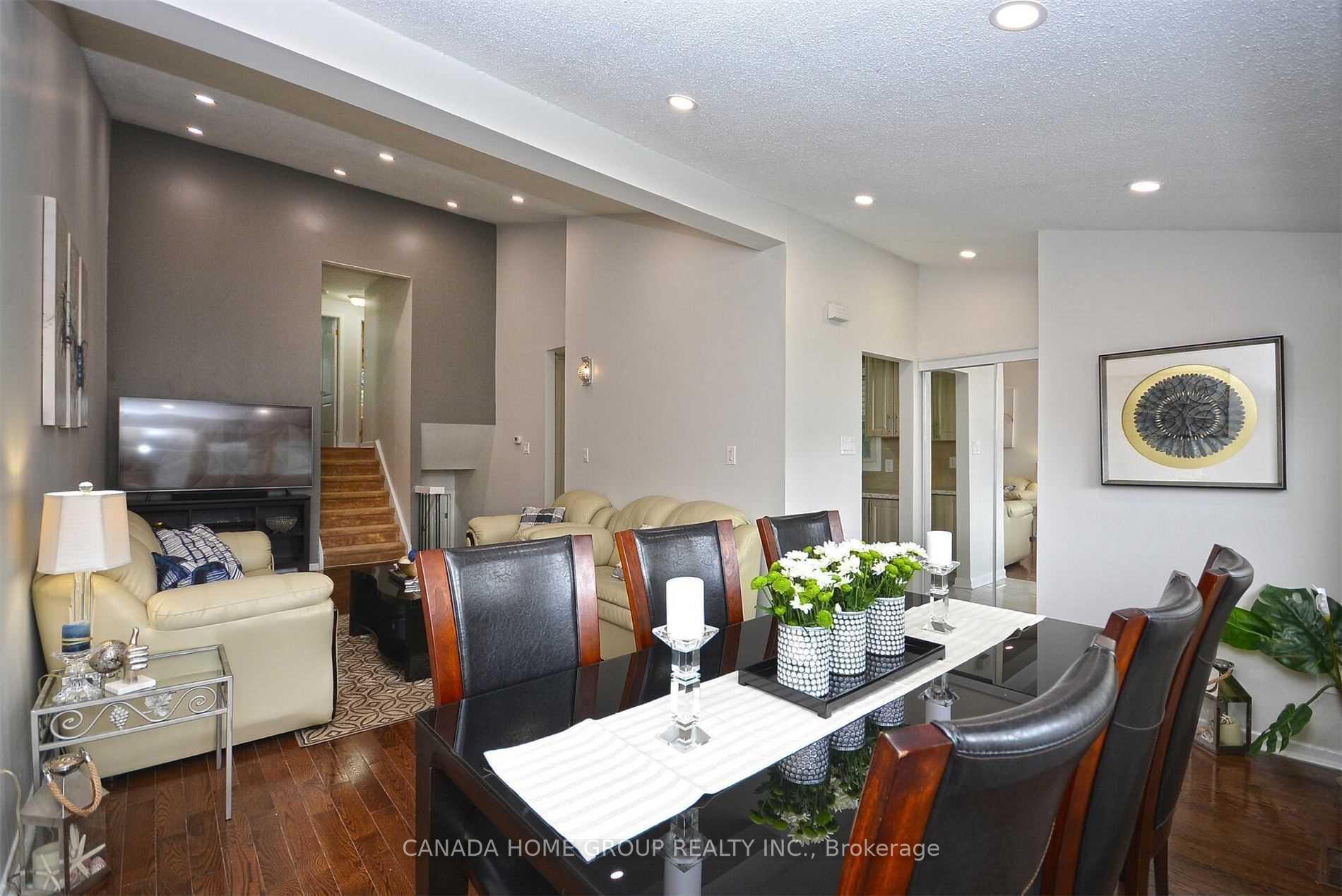 Photo 6 of Unit Upper Level, 2073 South Millway Avenue, Mississauga, Erin Mills — HOMEH