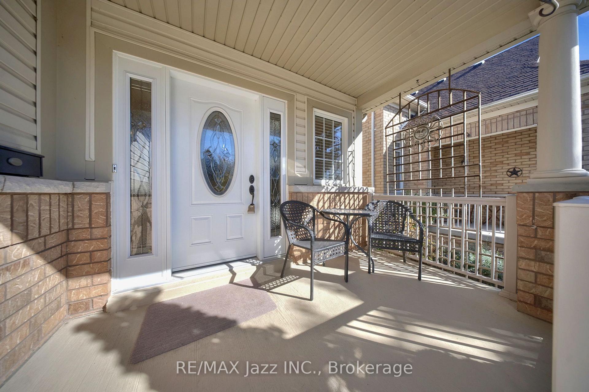 Photo 3 of 128 Nelson Street, Clarington, Bowmanville — HOMEH