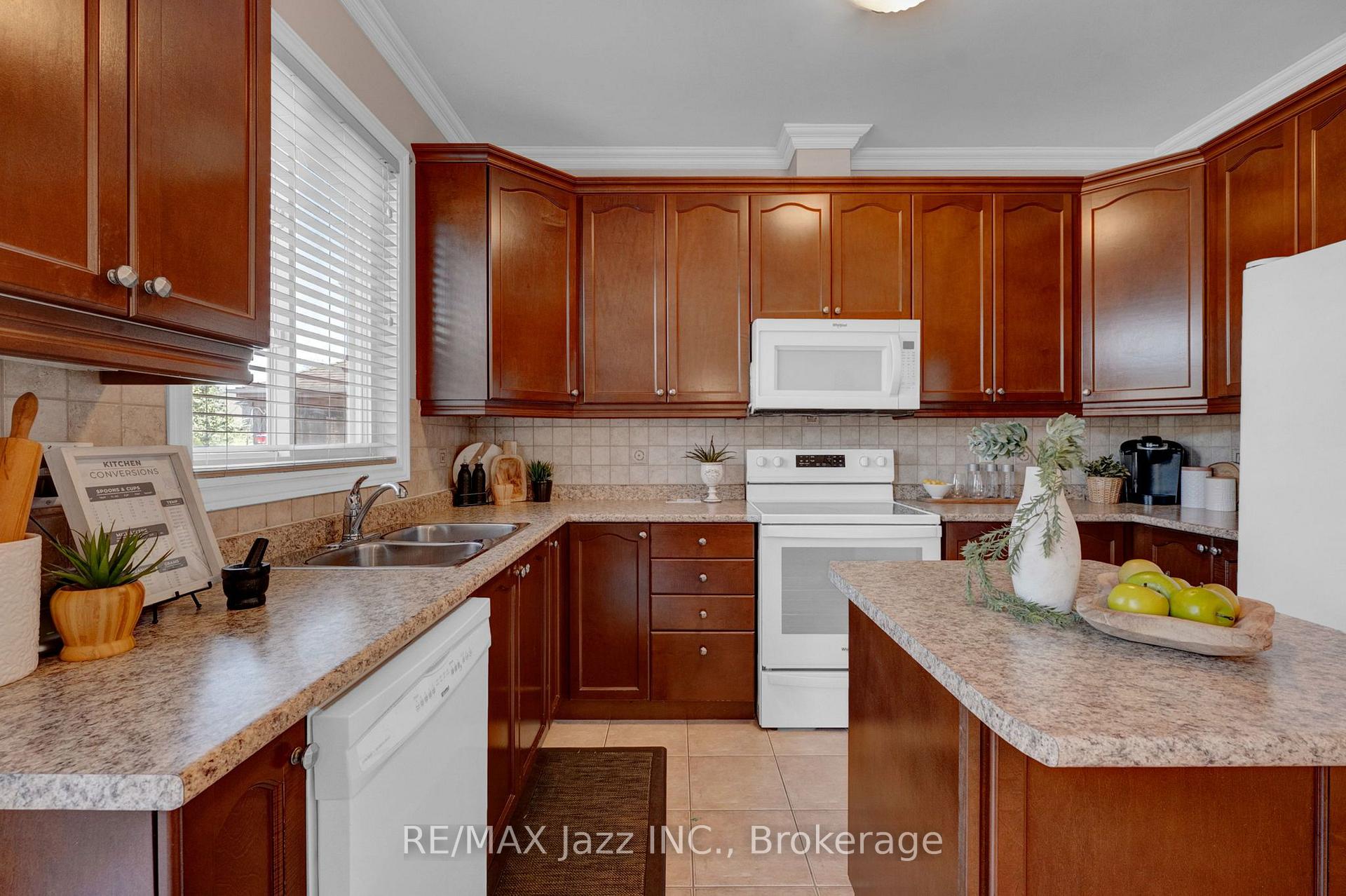 Photo 18 of 128 Nelson Street, Clarington, Bowmanville — HOMEH