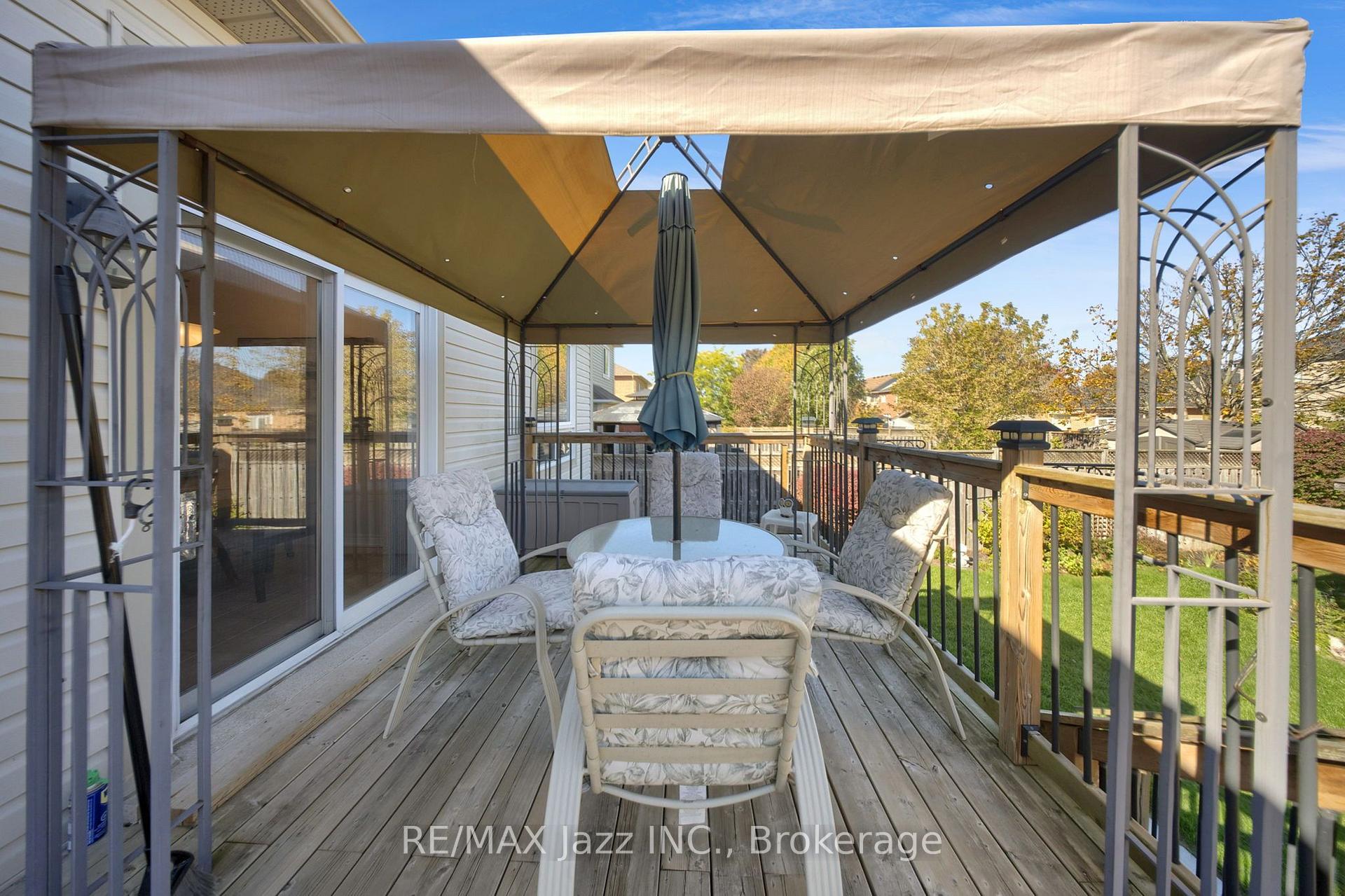 Photo 32 of 128 Nelson Street, Clarington, Bowmanville — HOMEH