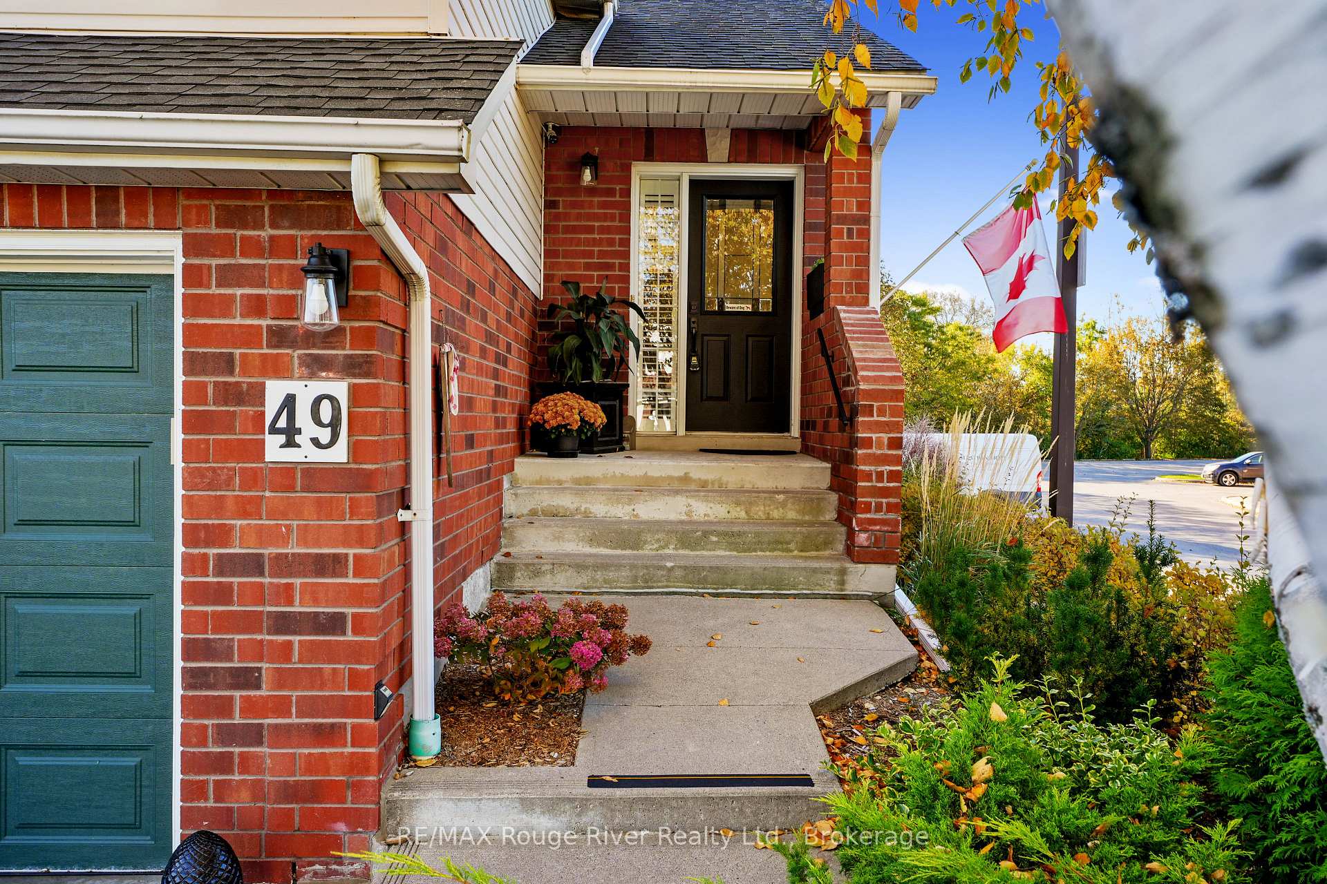 Photo 5 of 49 Ballantine Street, Cobourg — HOMEH