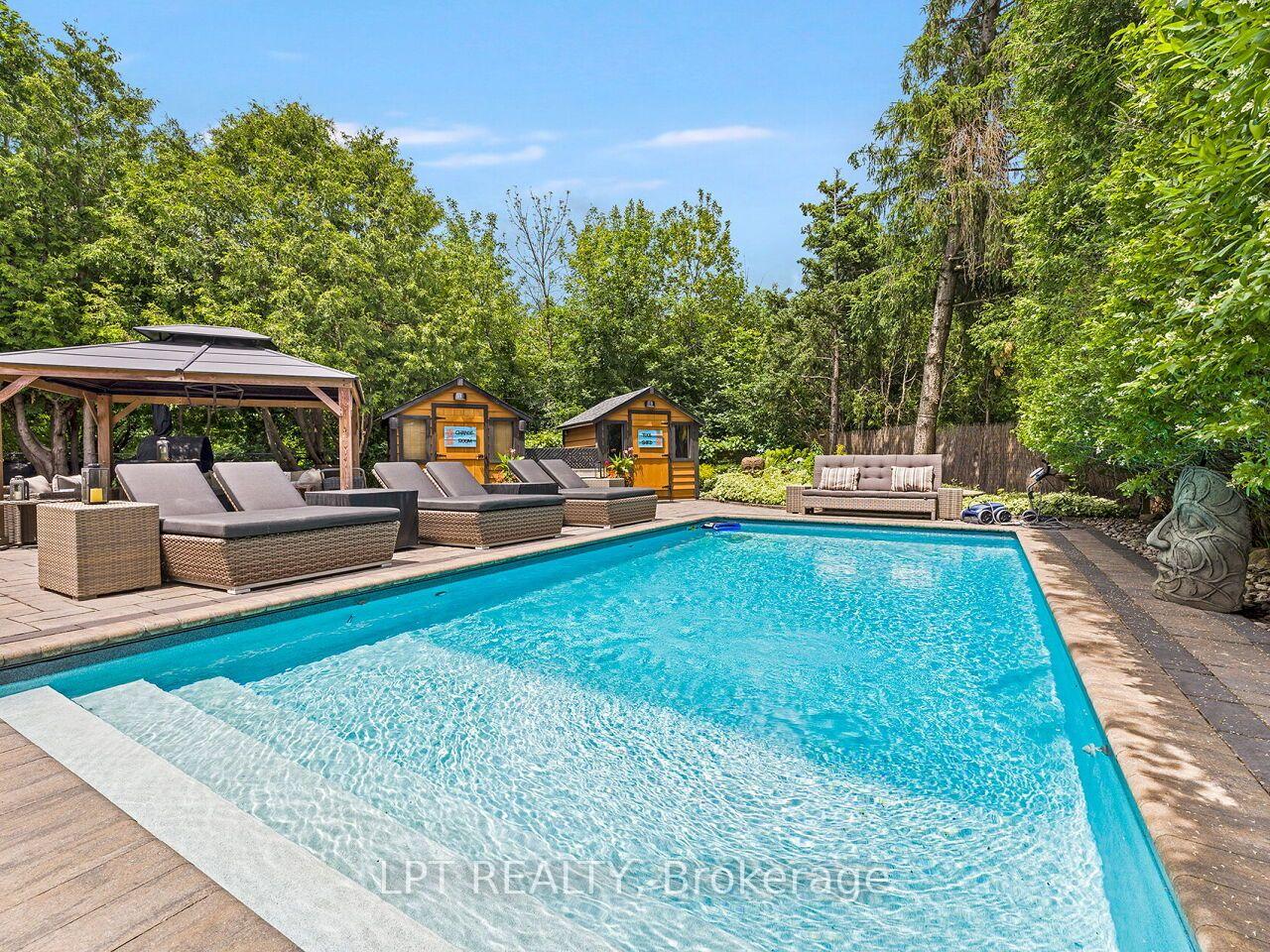 Photo 4 of 493 Tipperton Crescent, Oakville, West — HOMEH