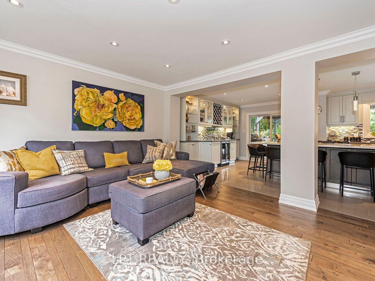 Photo 7 of 493 Tipperton Crescent, Oakville, West — HOMEH