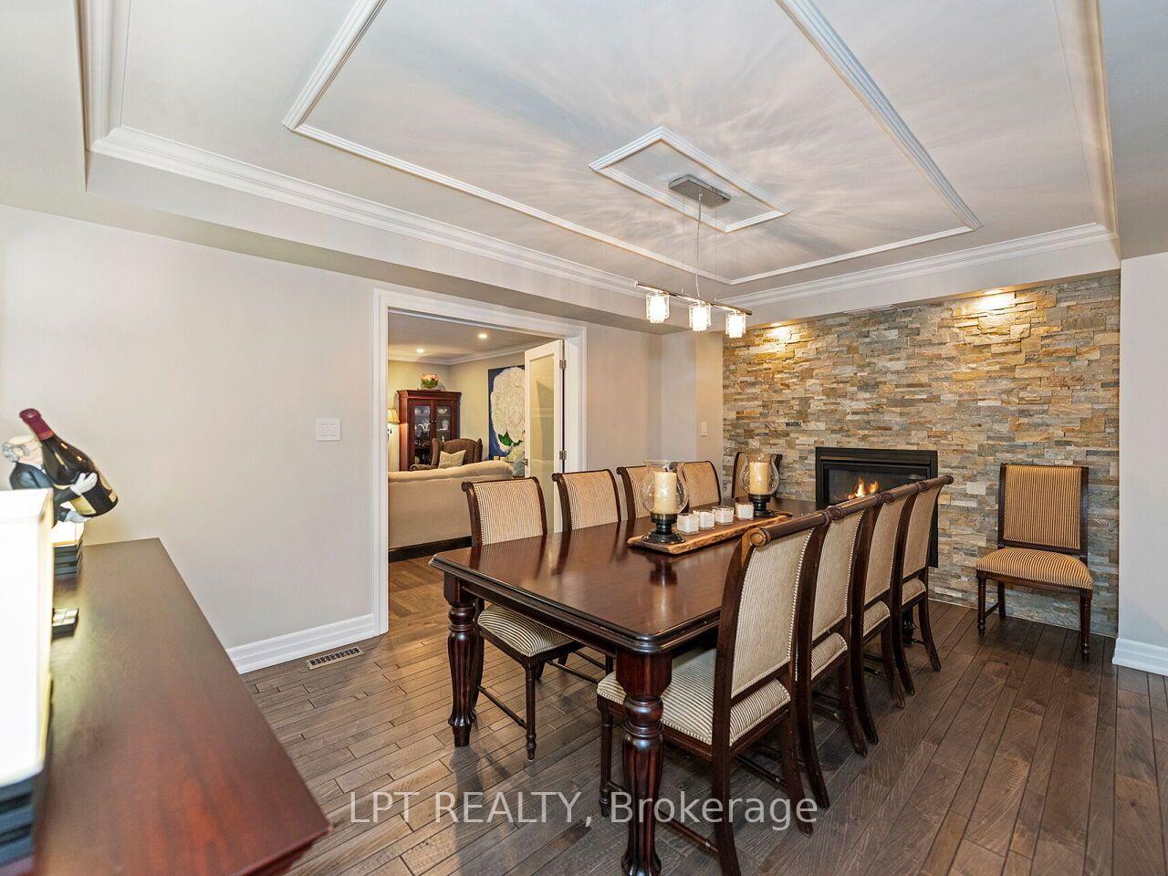 Photo 16 of 493 Tipperton Crescent, Oakville, West — HOMEH