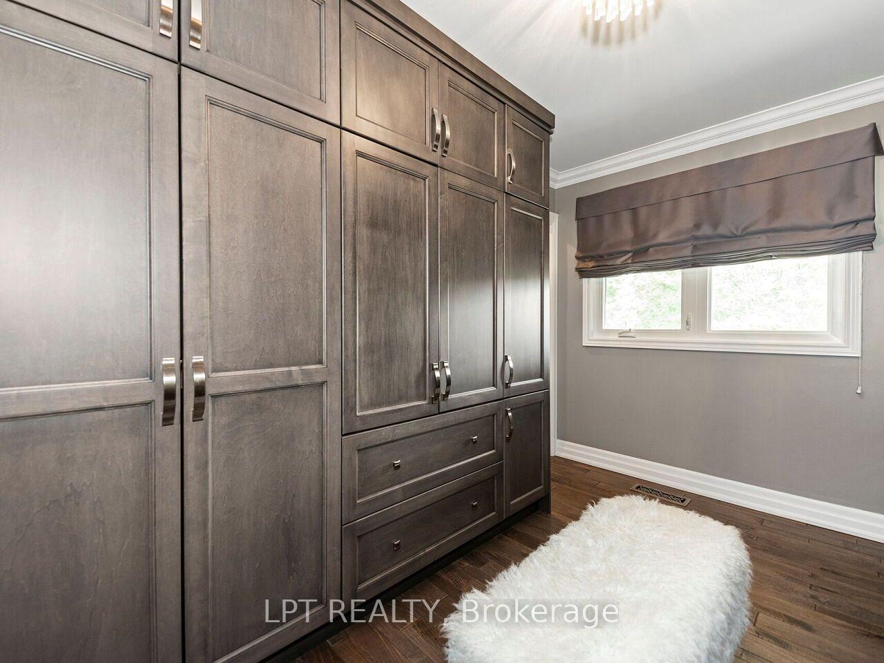 Photo 26 of 493 Tipperton Crescent, Oakville, West — HOMEH
