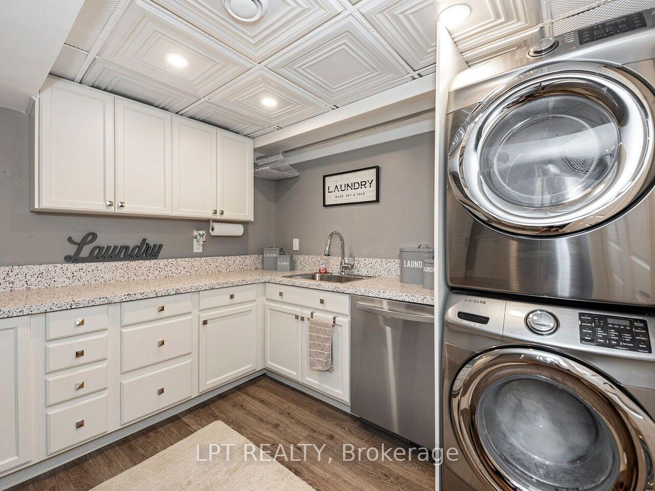 Photo 41 of 493 Tipperton Crescent, Oakville, West — HOMEH