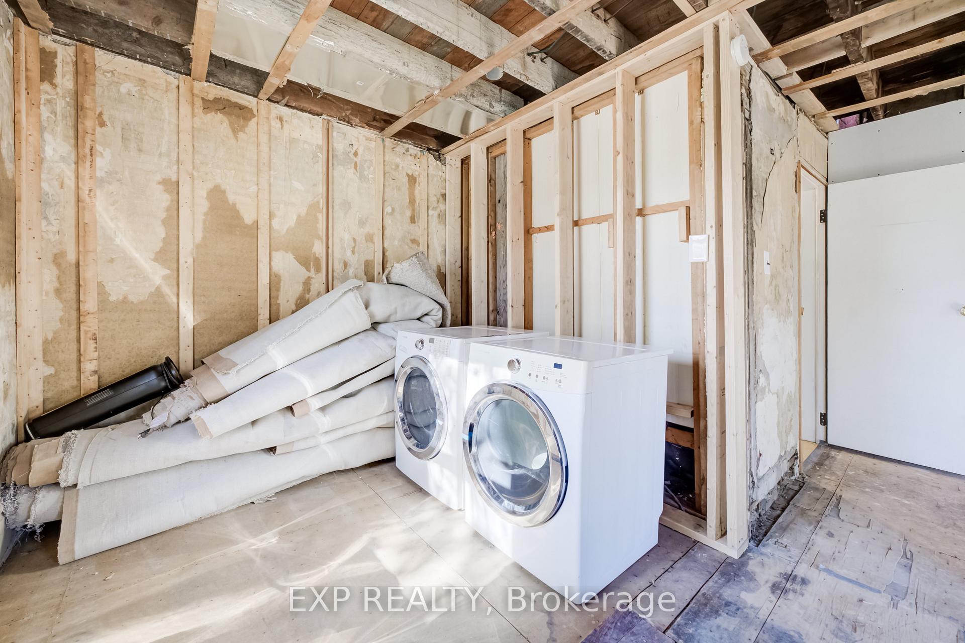 Photo 7 of 745 Binning Street W, North Perth, Listowel — HOMEH