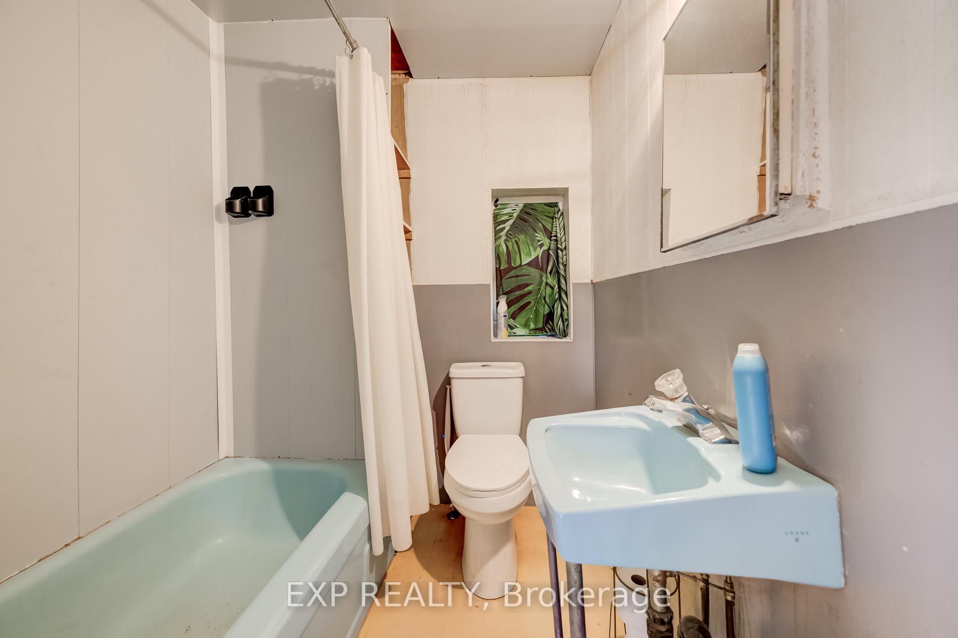 Photo 9 of 745 Binning Street W, North Perth, Listowel — HOMEH