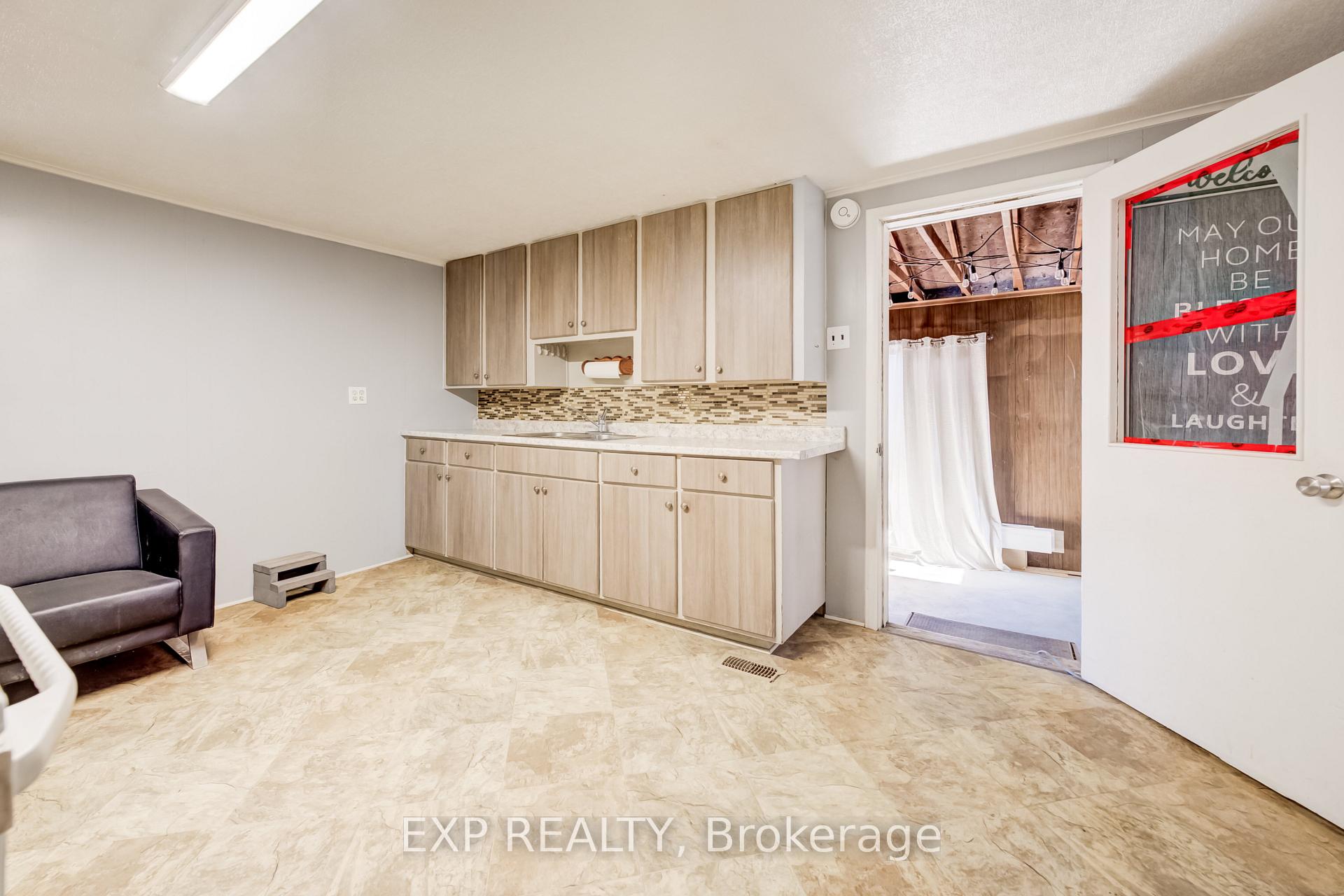 Photo 11 of 745 Binning Street W, North Perth, Listowel — HOMEH