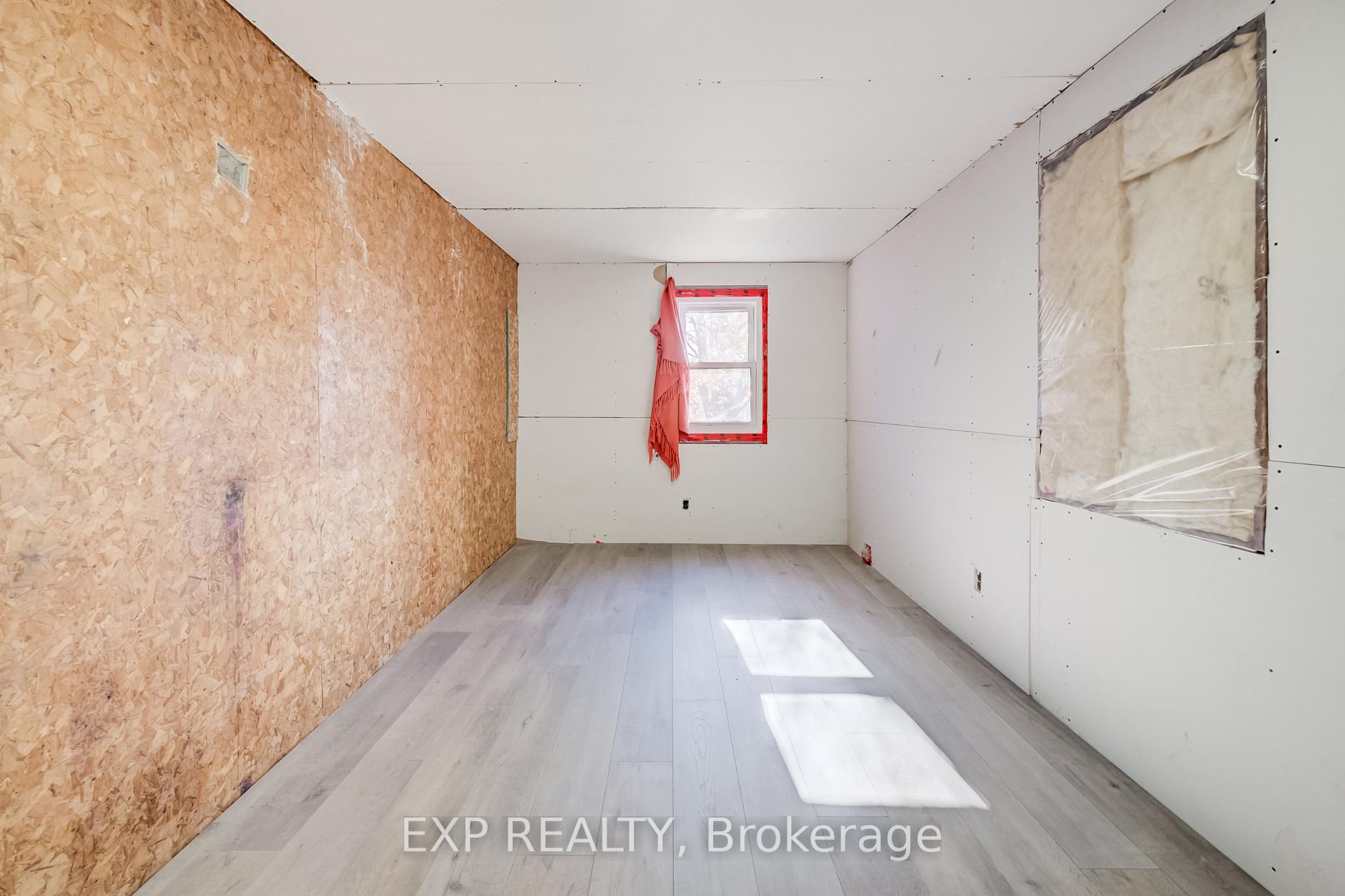 Photo 14 of 745 Binning Street W, North Perth, Listowel — HOMEH